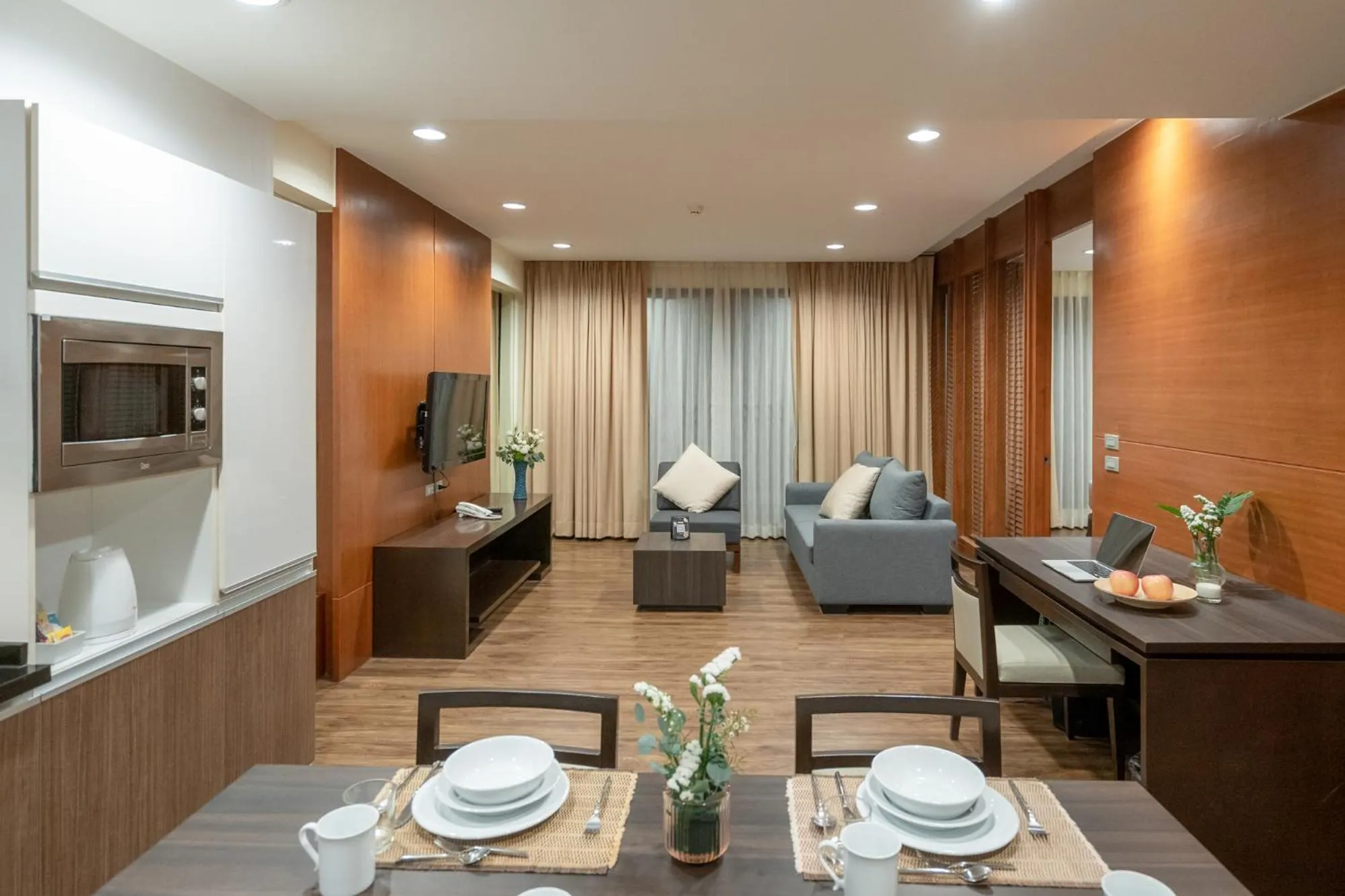 Kitchen or kitchenette in Amanta Hotel & Residence Ratchada