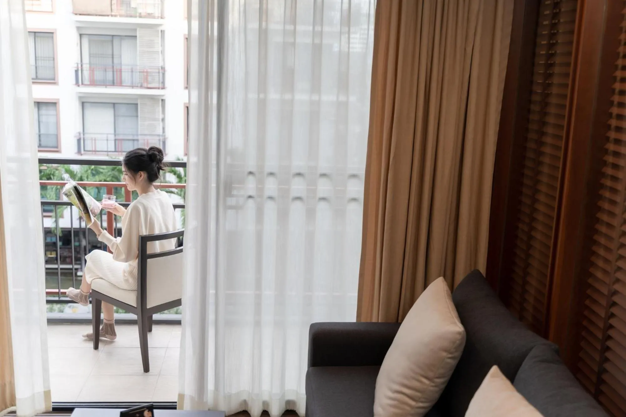 Living room in Amanta Hotel & Residence Ratchada