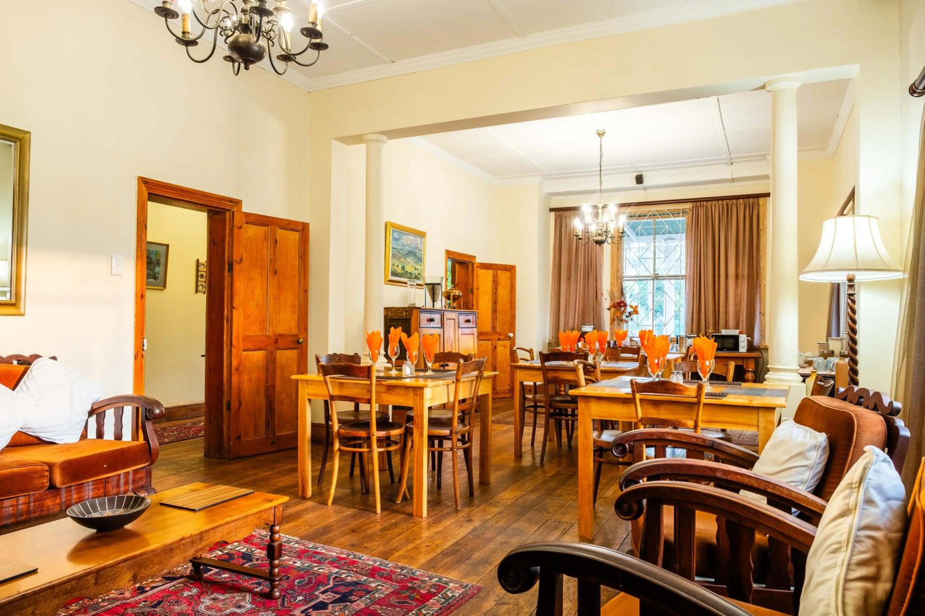 Karoo Ouberg Guest Lodge