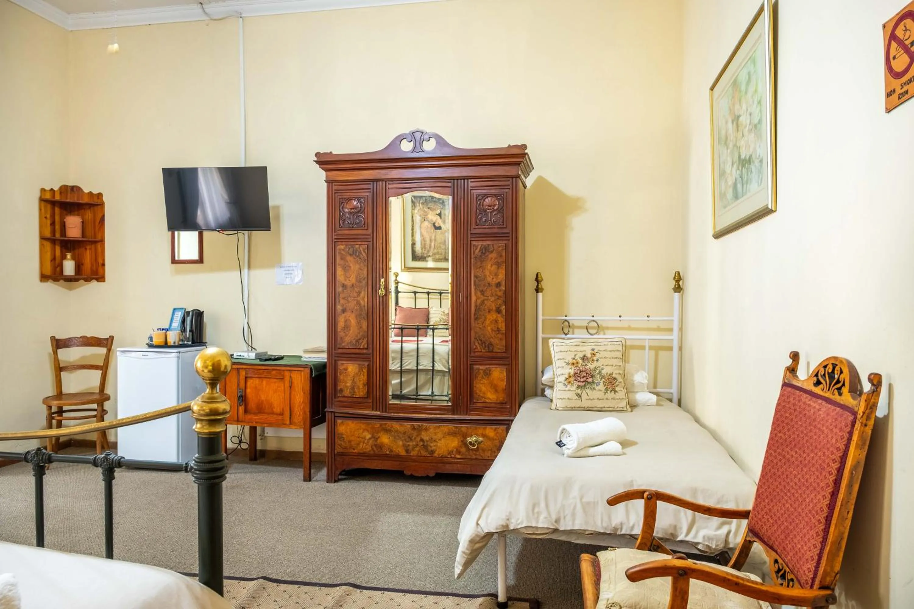 Karoo Ouberg Guest Lodge