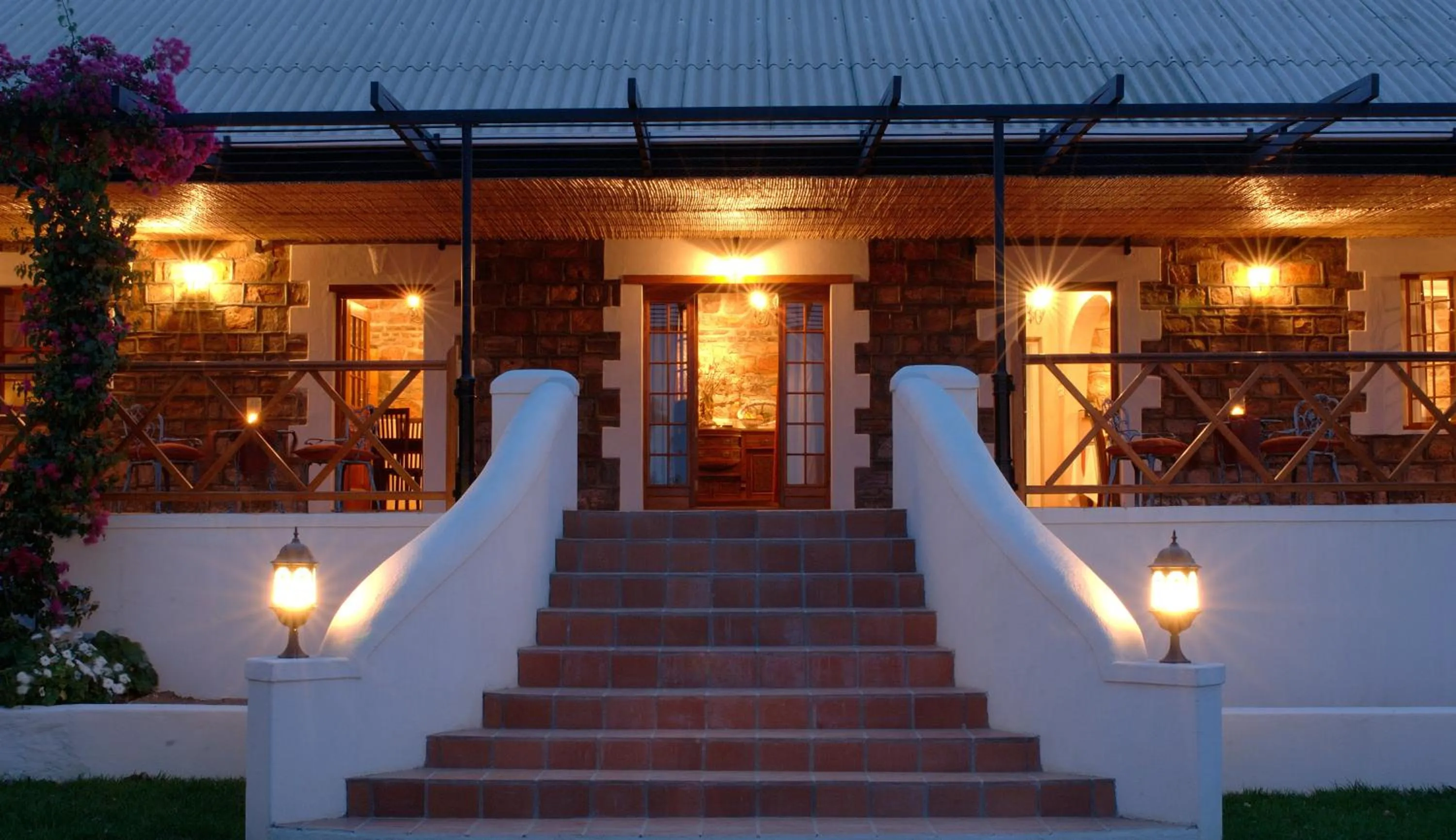 Facade/entrance in Naries Namakwa Retreat