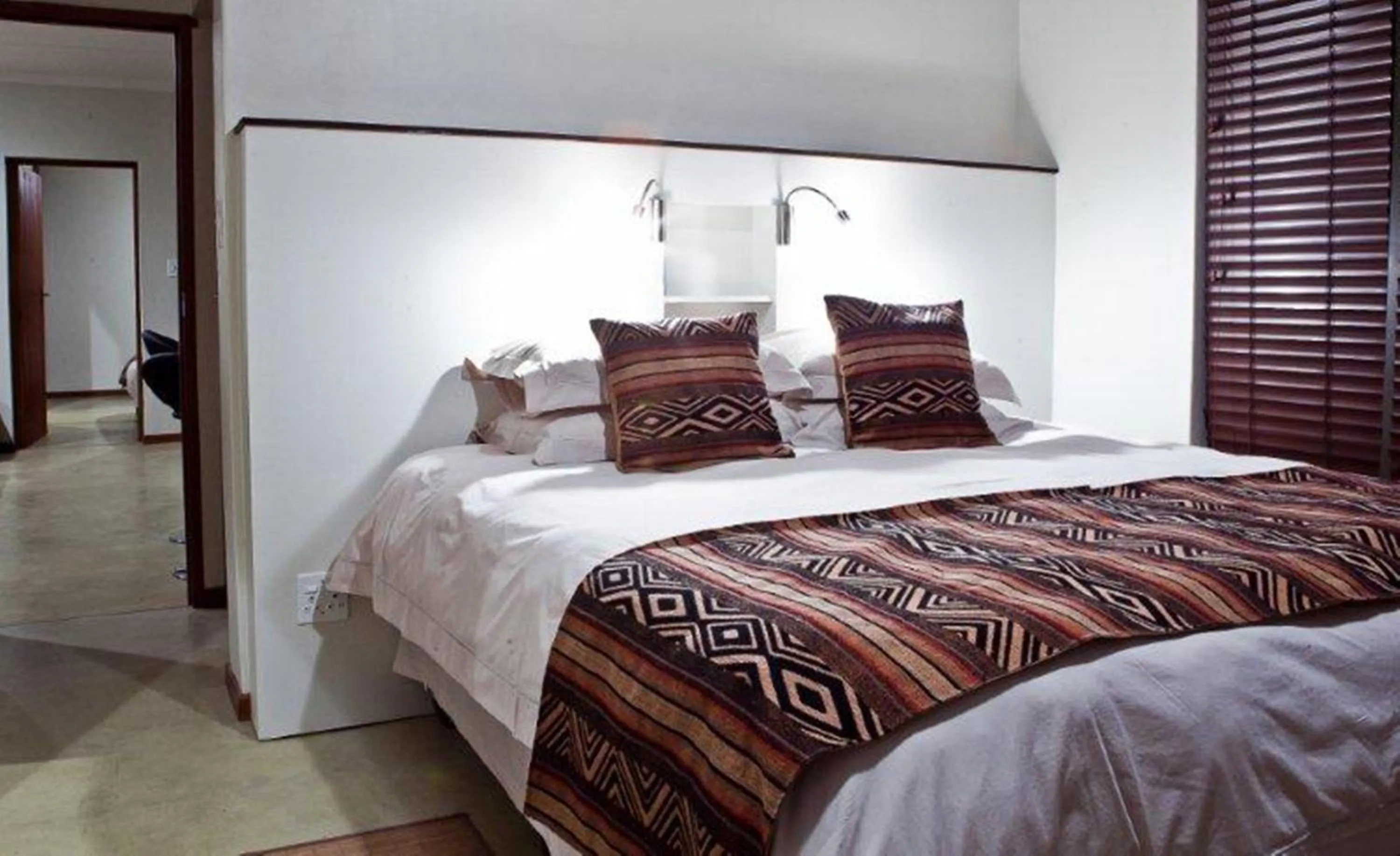 Photo of the whole room, Bed in Naries Namakwa Retreat