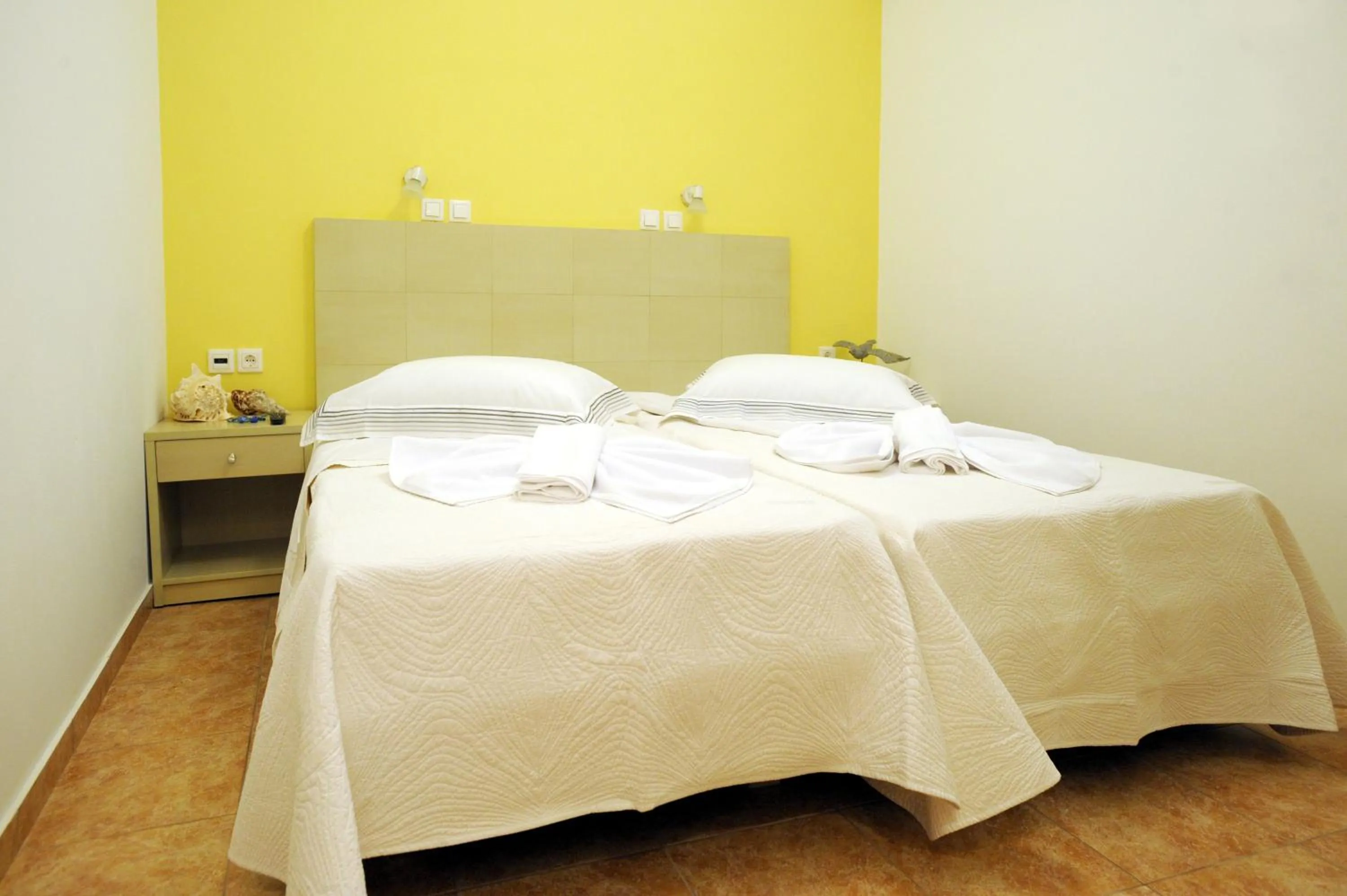 Bed in Aigaio Studios tinos