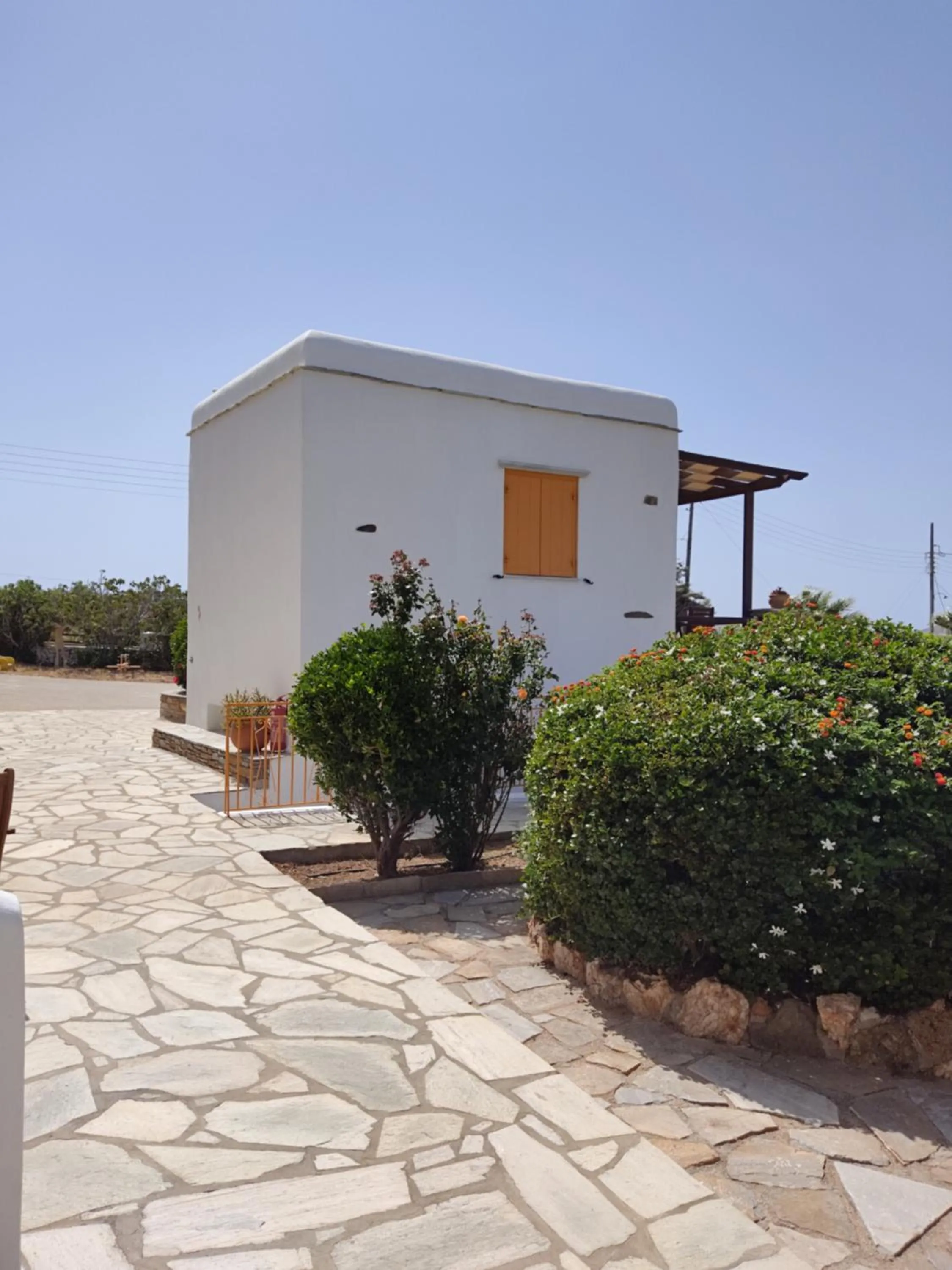 Property building in Aigaio Studios tinos