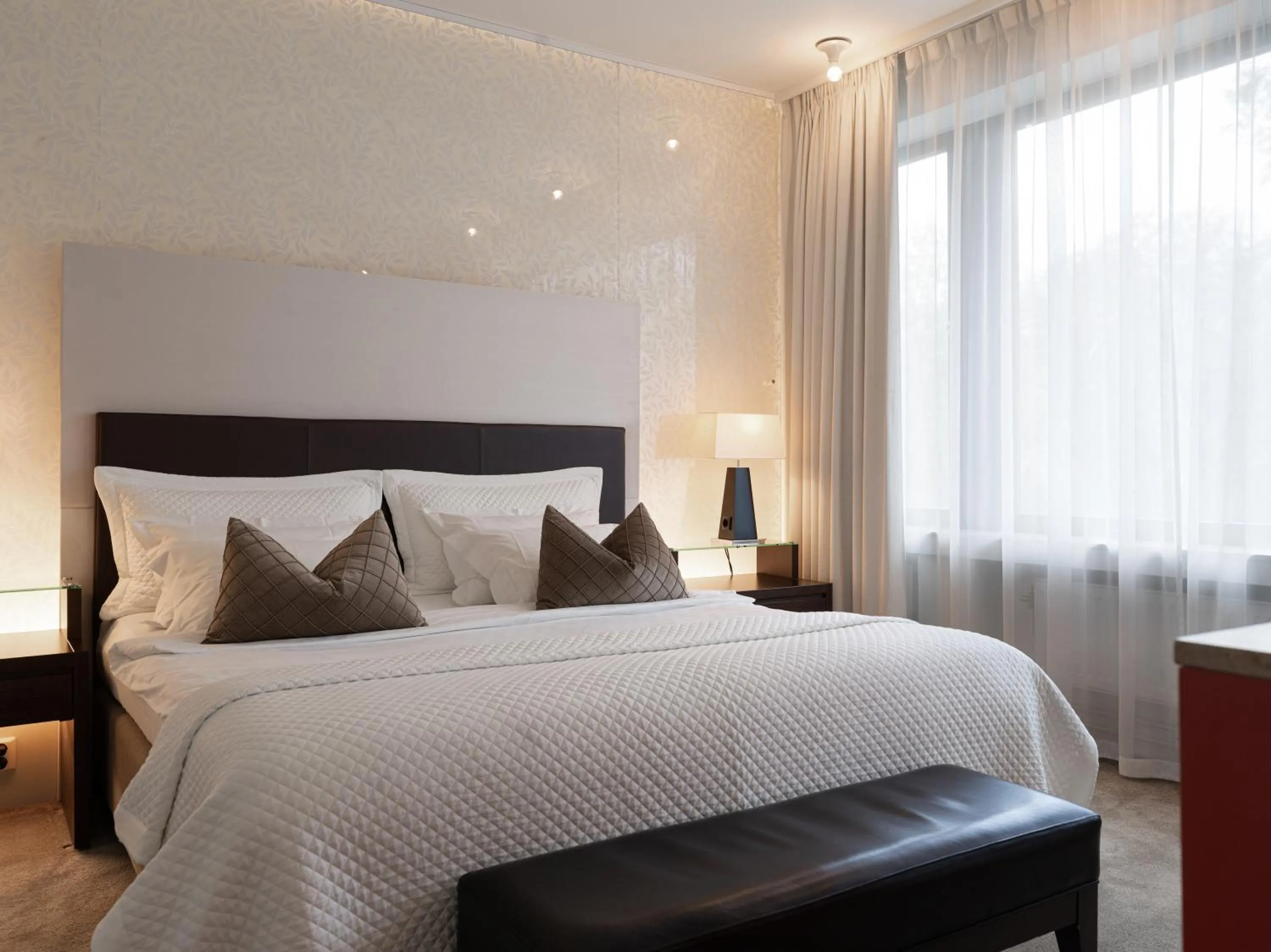 Bedroom, Bed in Elite Eden Park Hotel