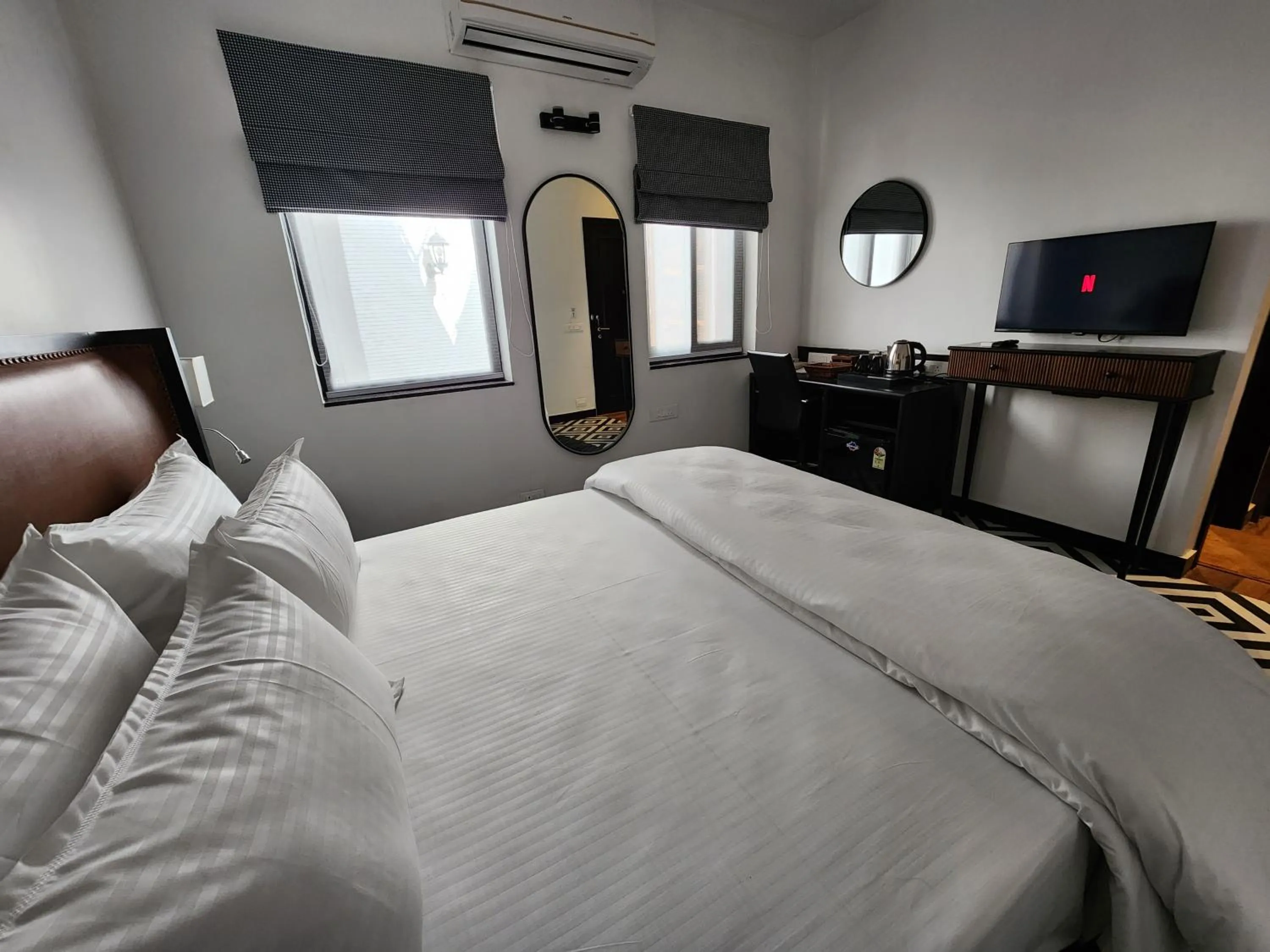 Bed in Stay Shaandaar - a boutique hideaway