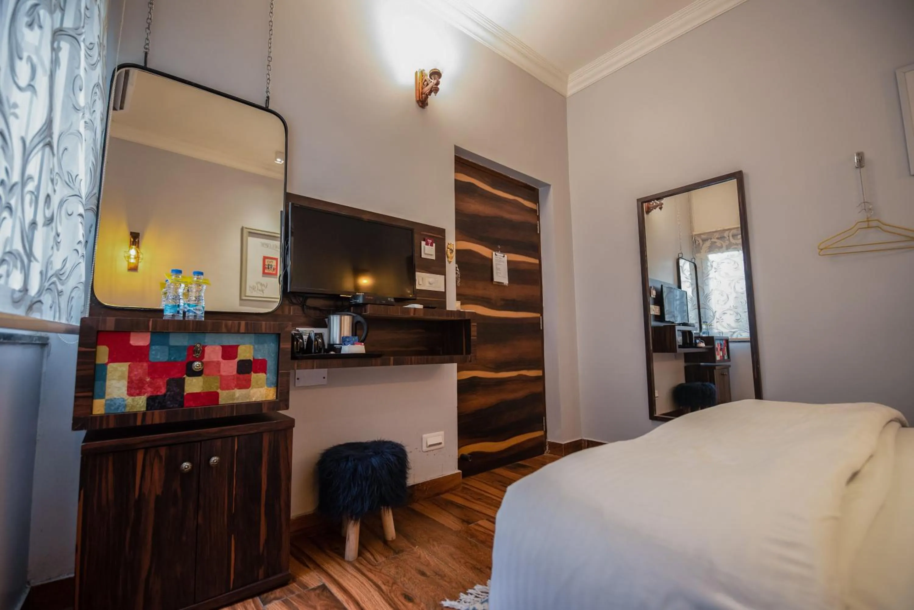 TV and multimedia, Bed in Stay Shaandaar - a boutique hideaway