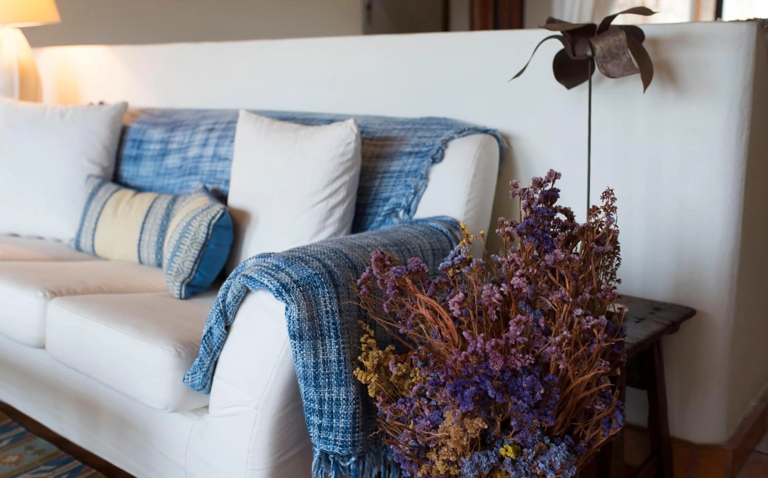 Library in Hotel Llano Tineo