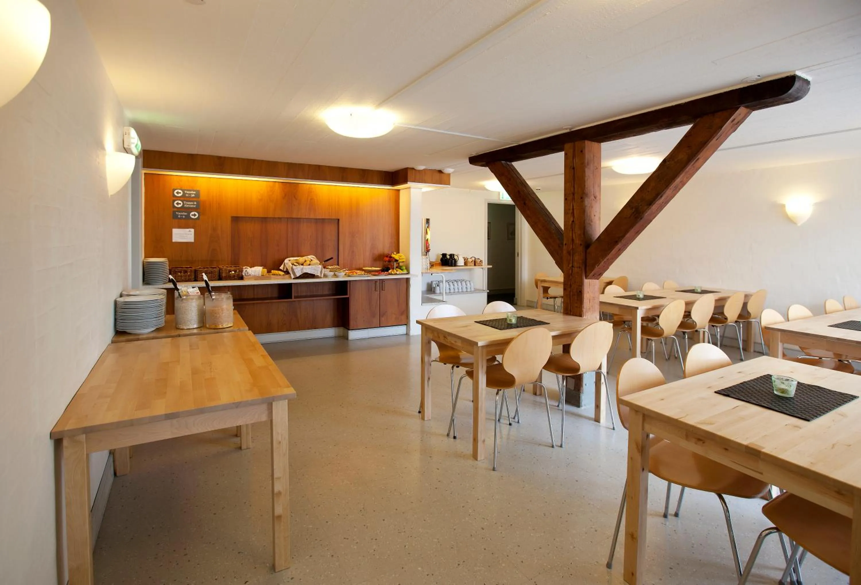 Restaurant/places to eat in Danhostel Frederikshavn City