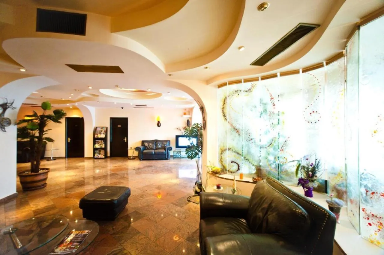 Seating area in Hotel Class