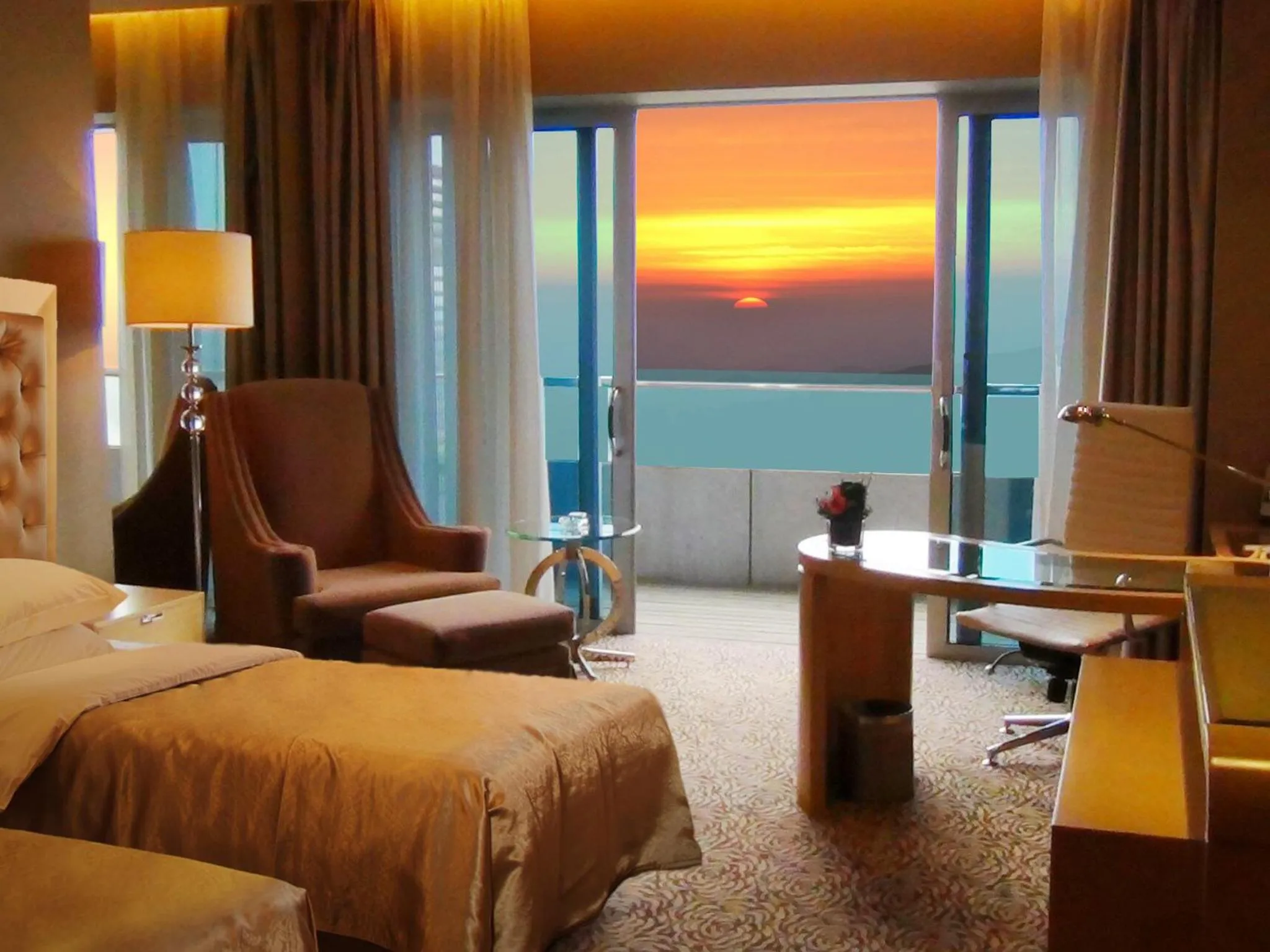 Bed in Glarun Jinling Hotel