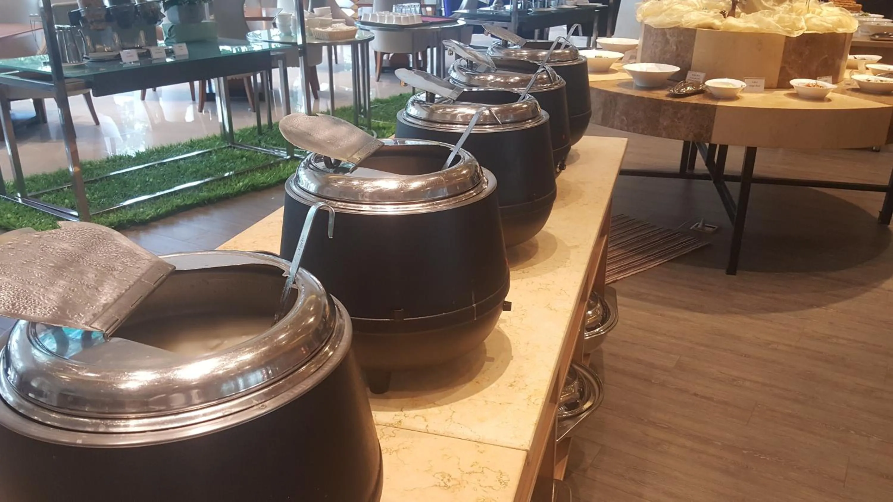 Breakfast in Glarun Jinling Hotel