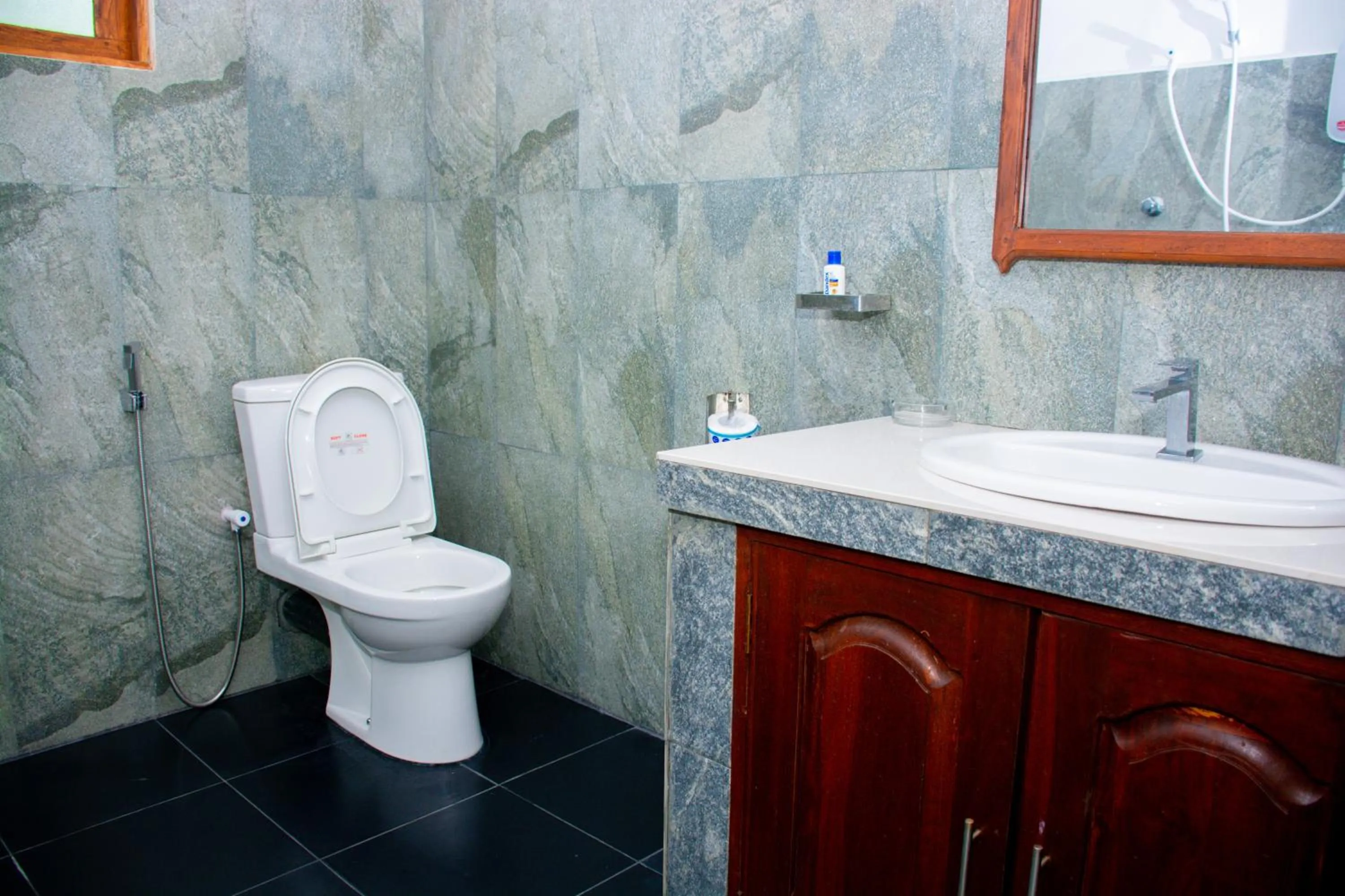 Toilet in Turtle Paradise