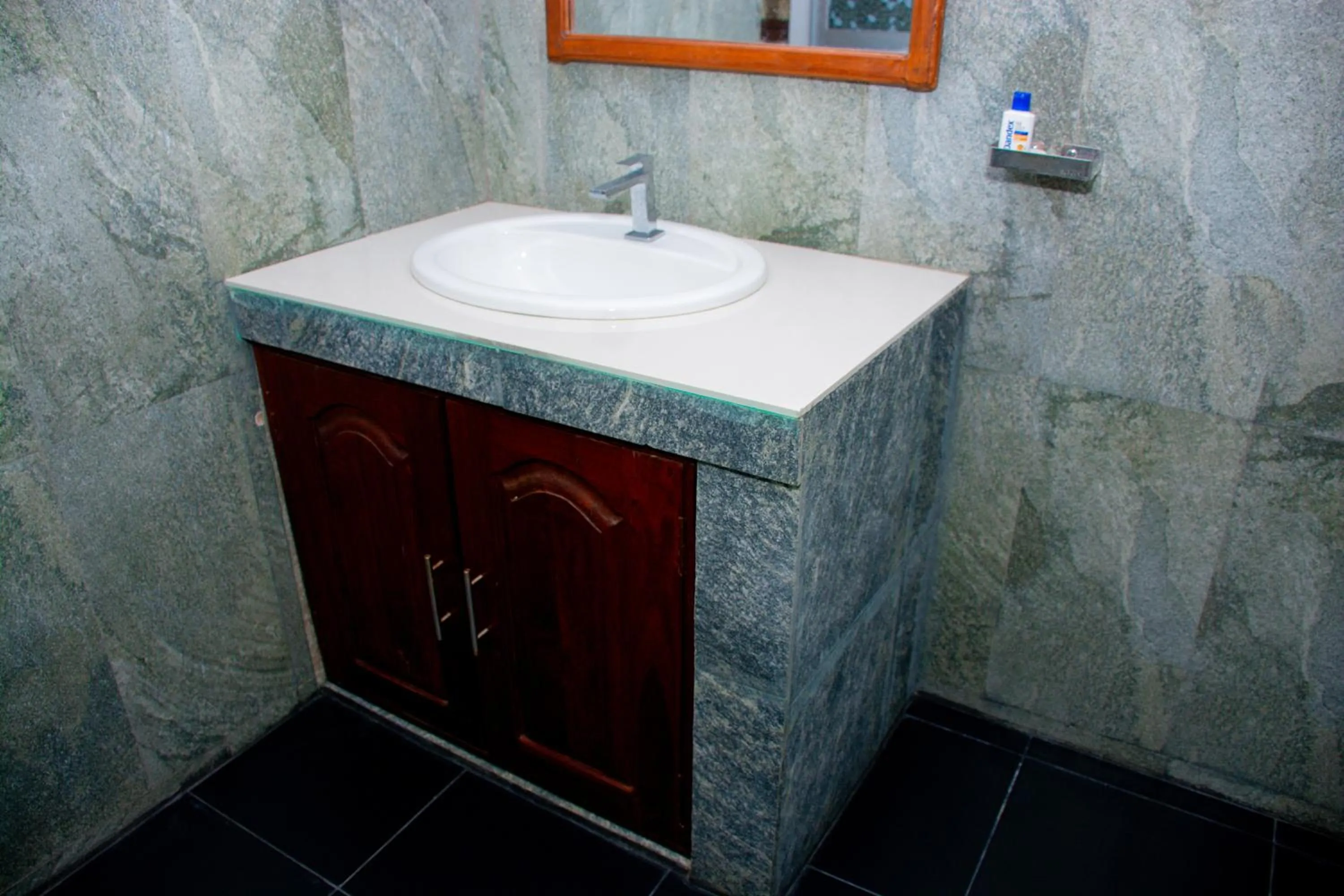 Bathroom in Turtle Paradise