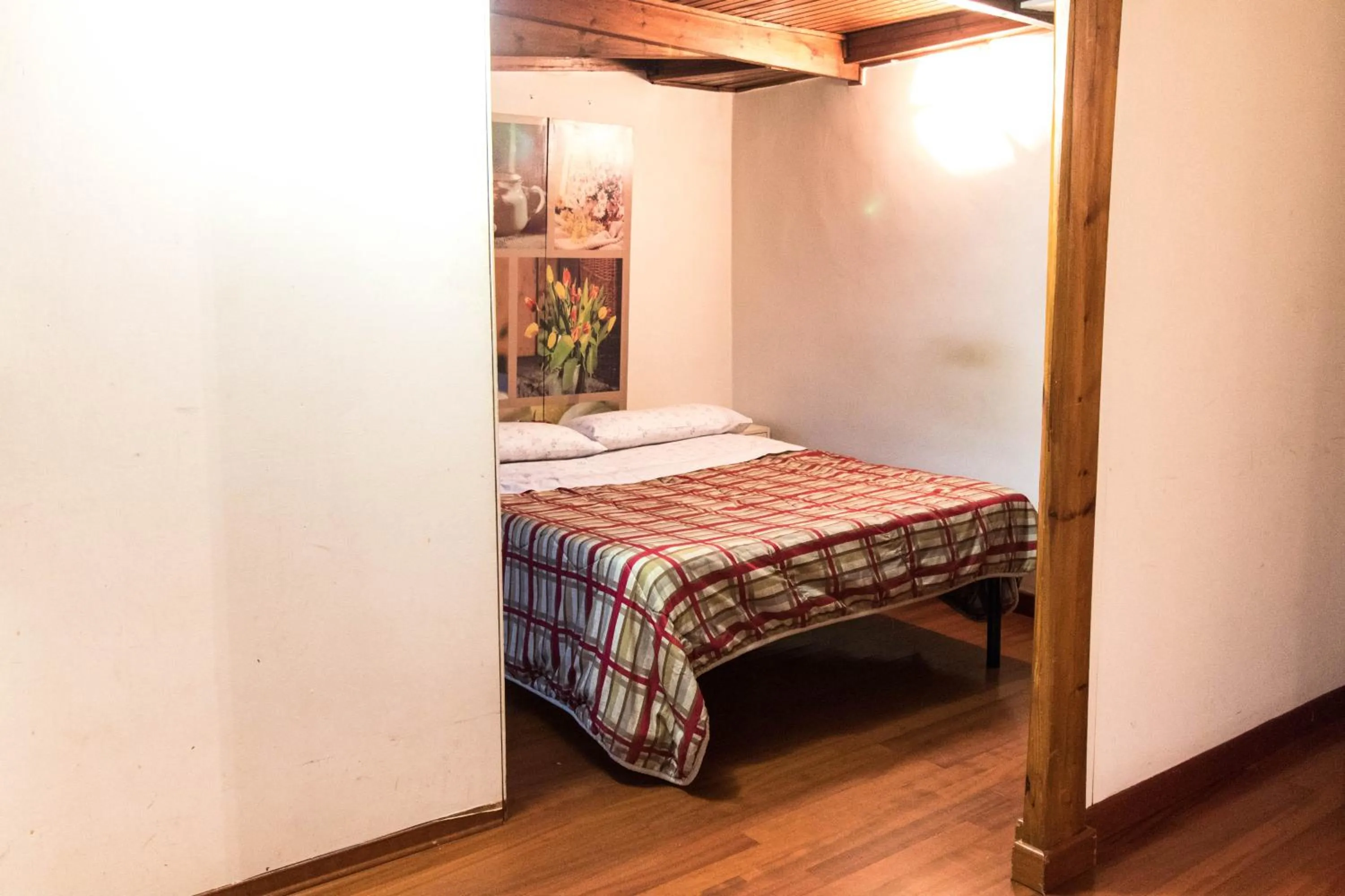 Bed in Mono Verde