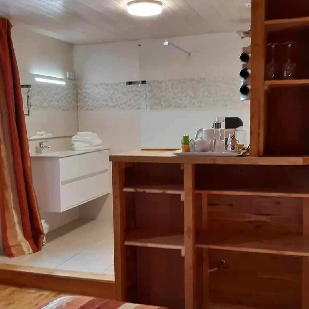 Shower in Le Ranch des Lacs