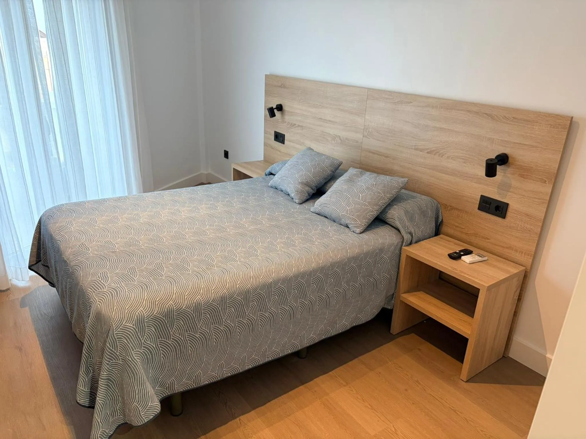 Bedroom, Bed in Hostal Juan Carlos