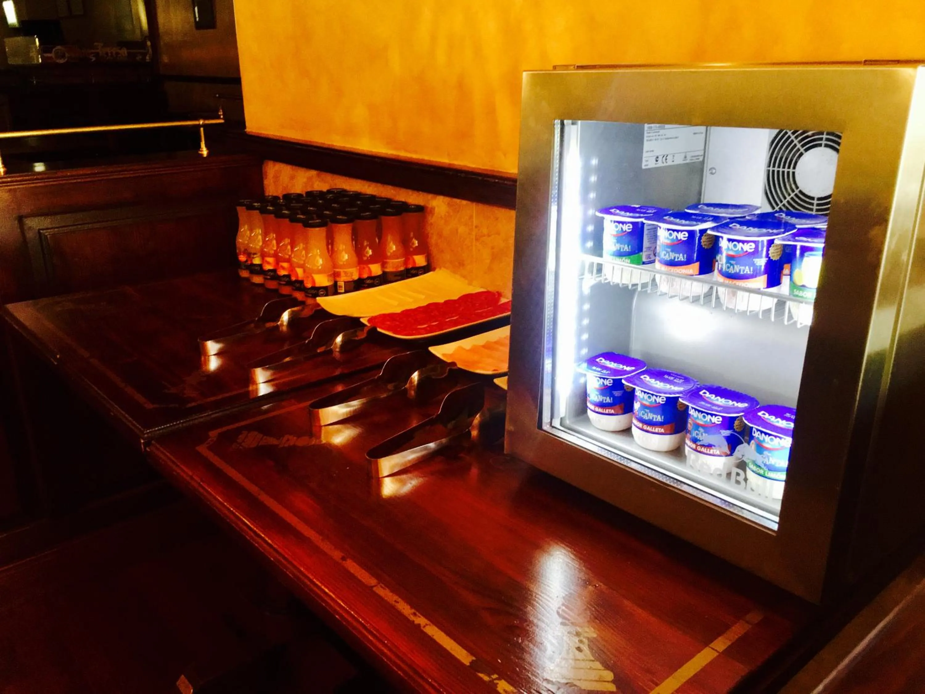 Property building in Hostal Juan Carlos