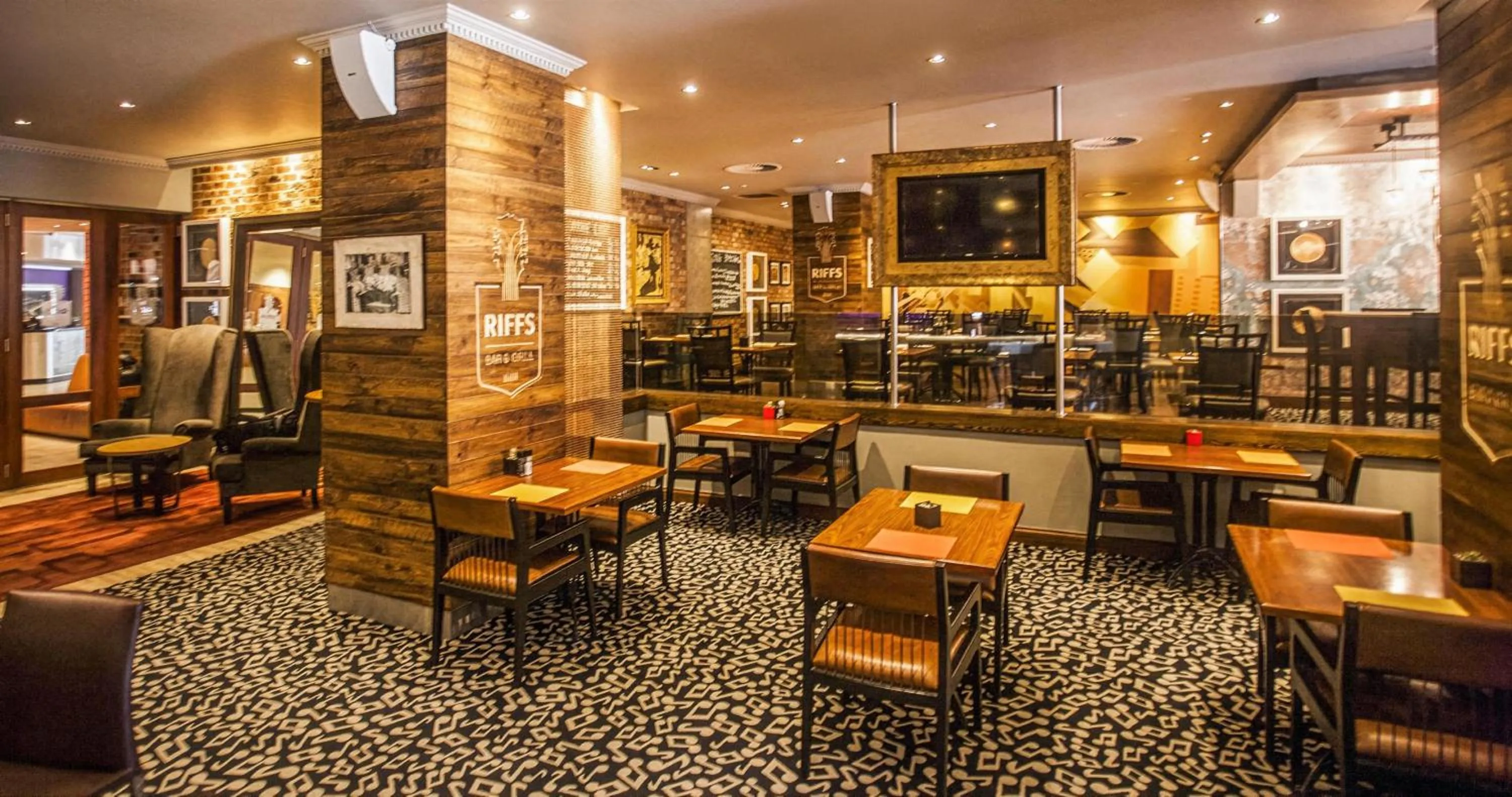 Restaurant/places to eat in Garden Court Sandton City