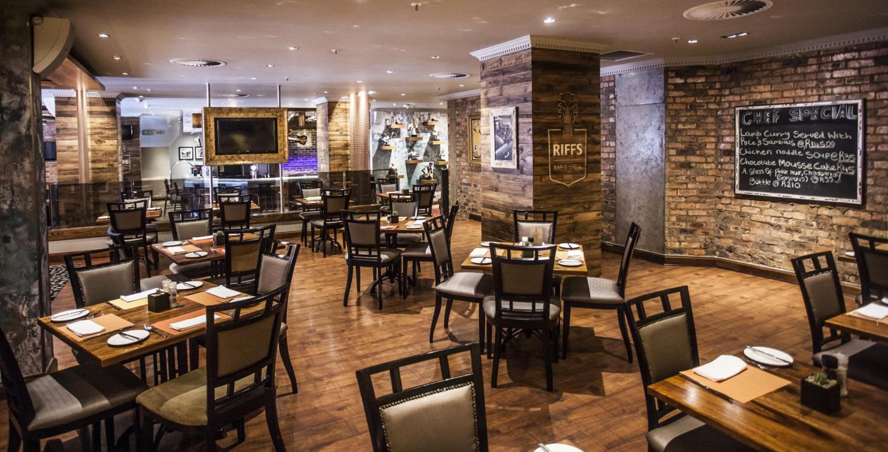 Restaurant/places to eat in Garden Court Sandton City