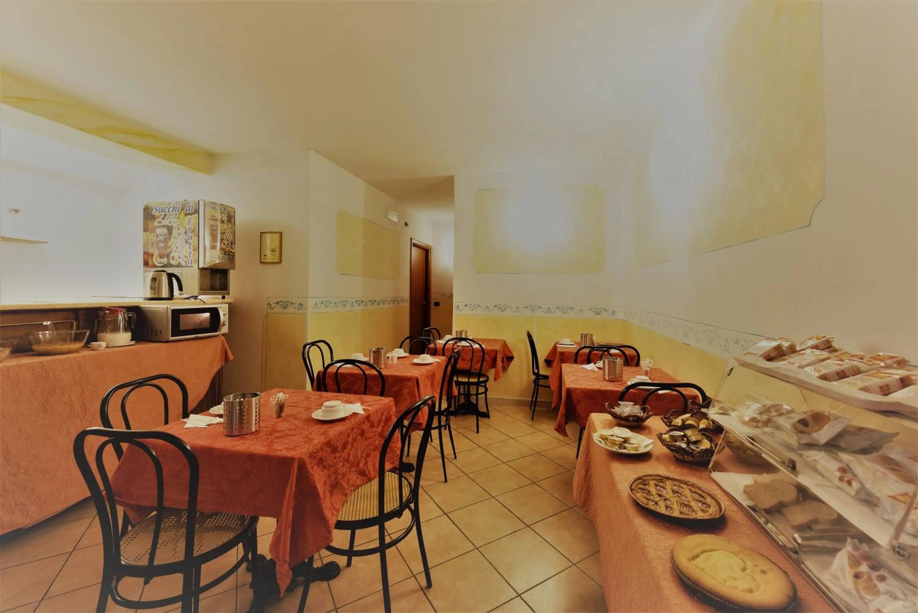 Buffet breakfast in Hotel Palazzuolo