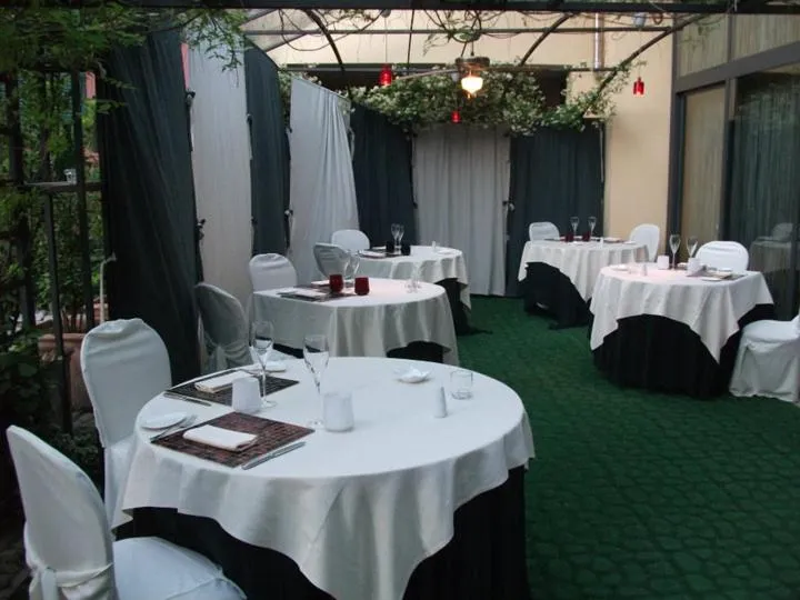 Garden view in Albergo Cavallino