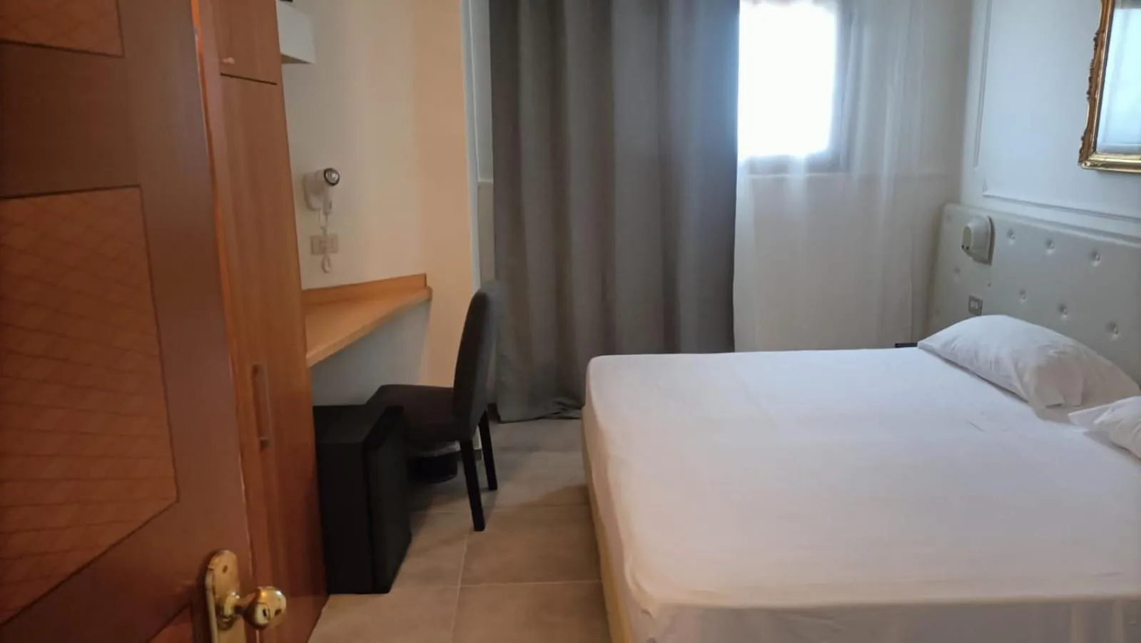 Bed in Hotel Delta Florence