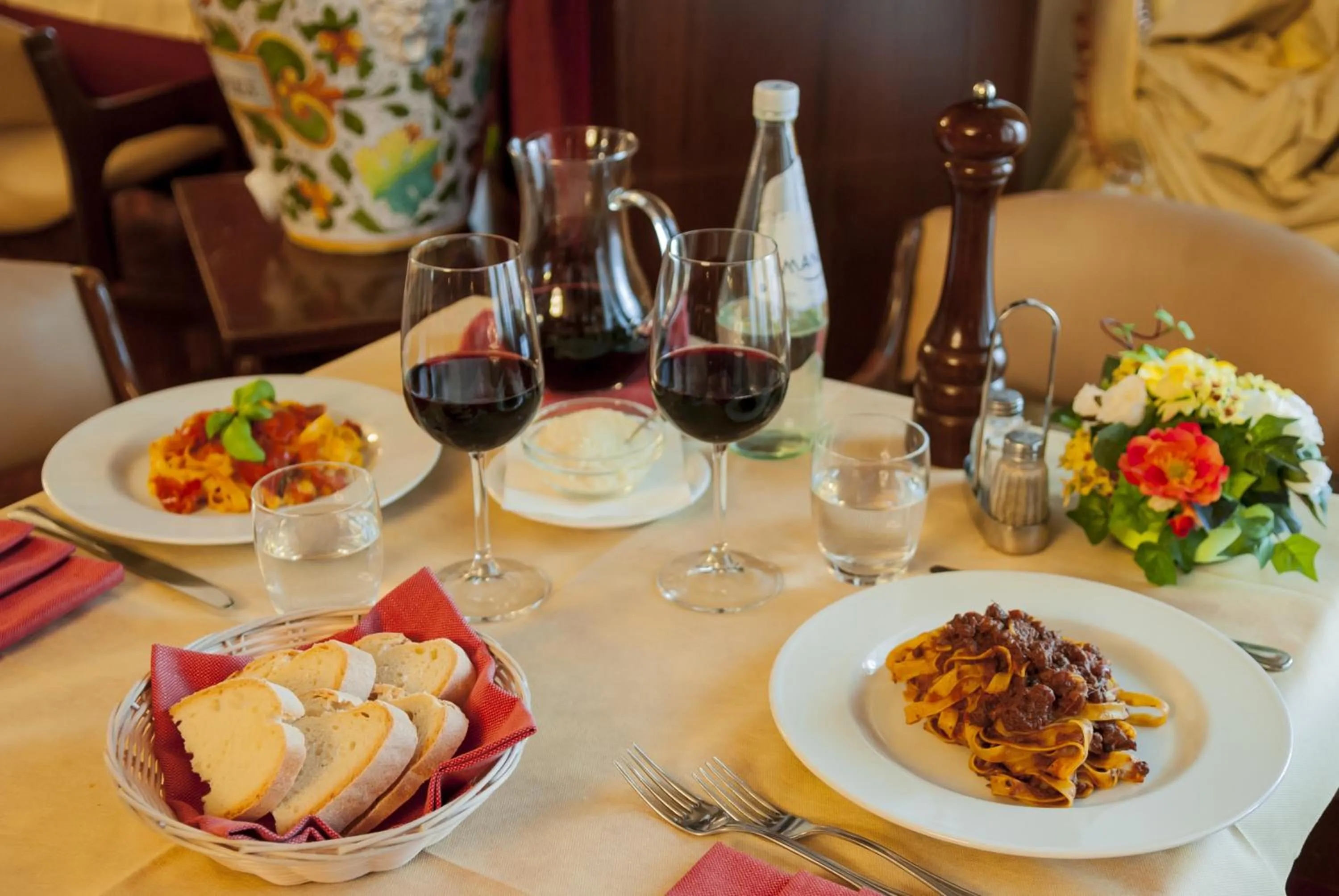 Restaurant/places to eat in Hotel Delta Florence