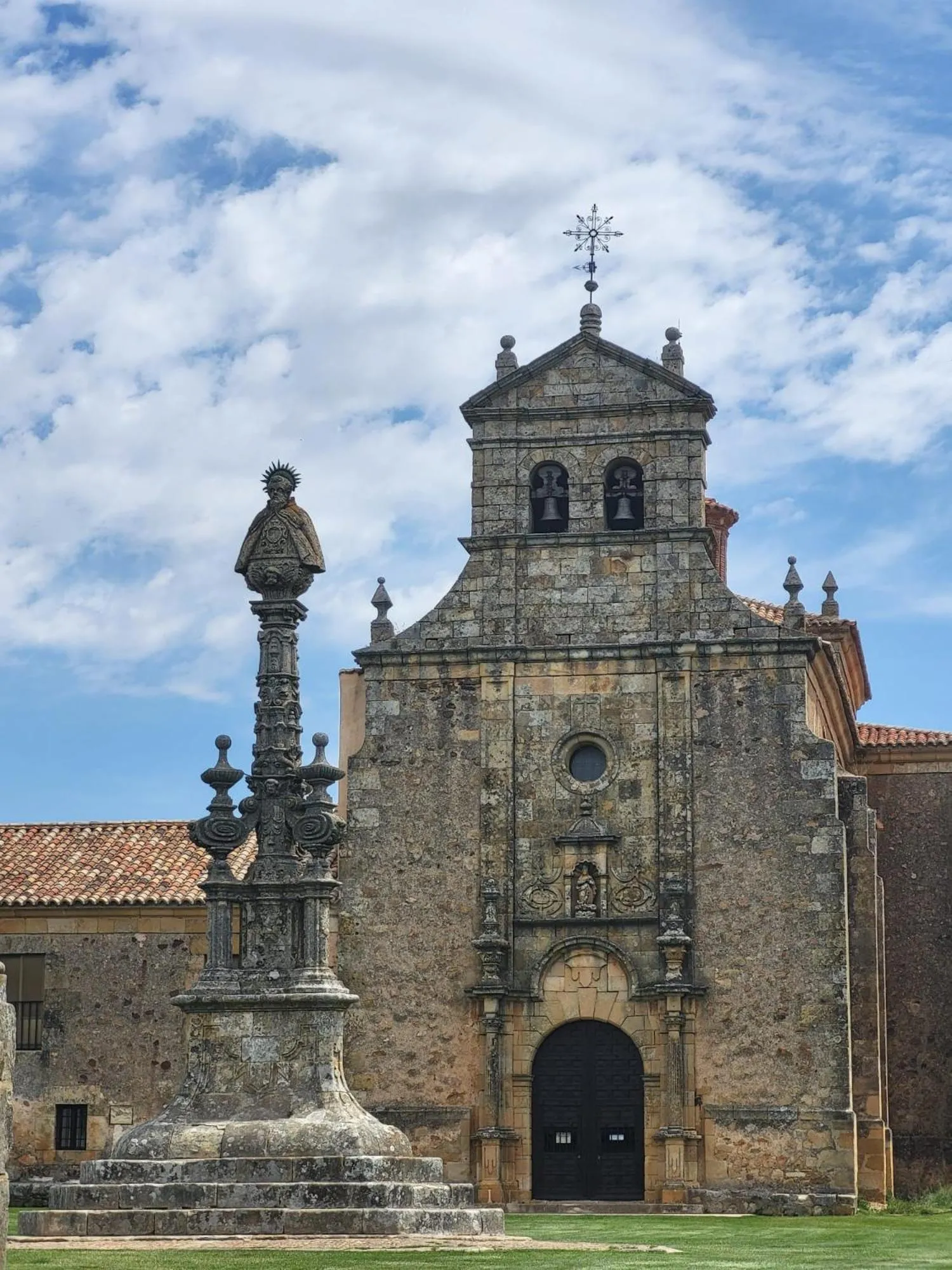 Nearby landmark in Hotel Leonor Mirón