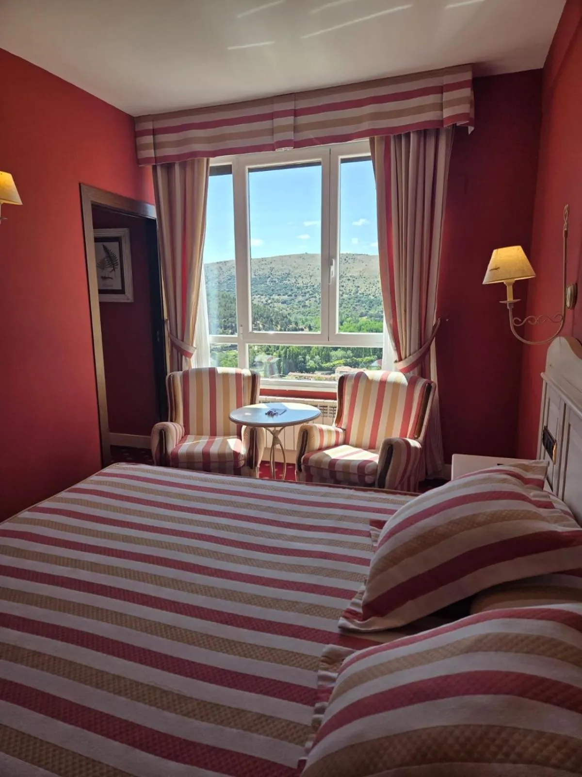 Bed in Hotel Leonor Mirón