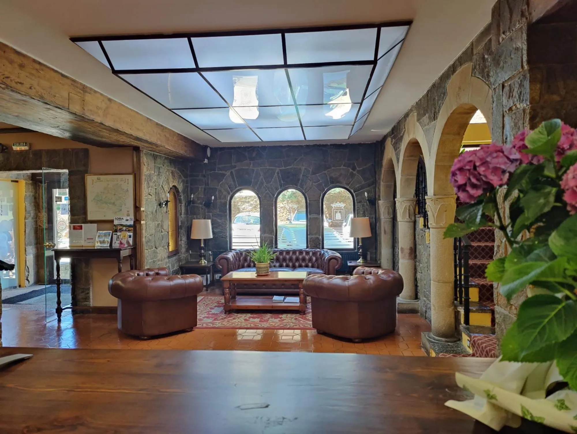Lobby or reception in Hotel Leonor Mirón