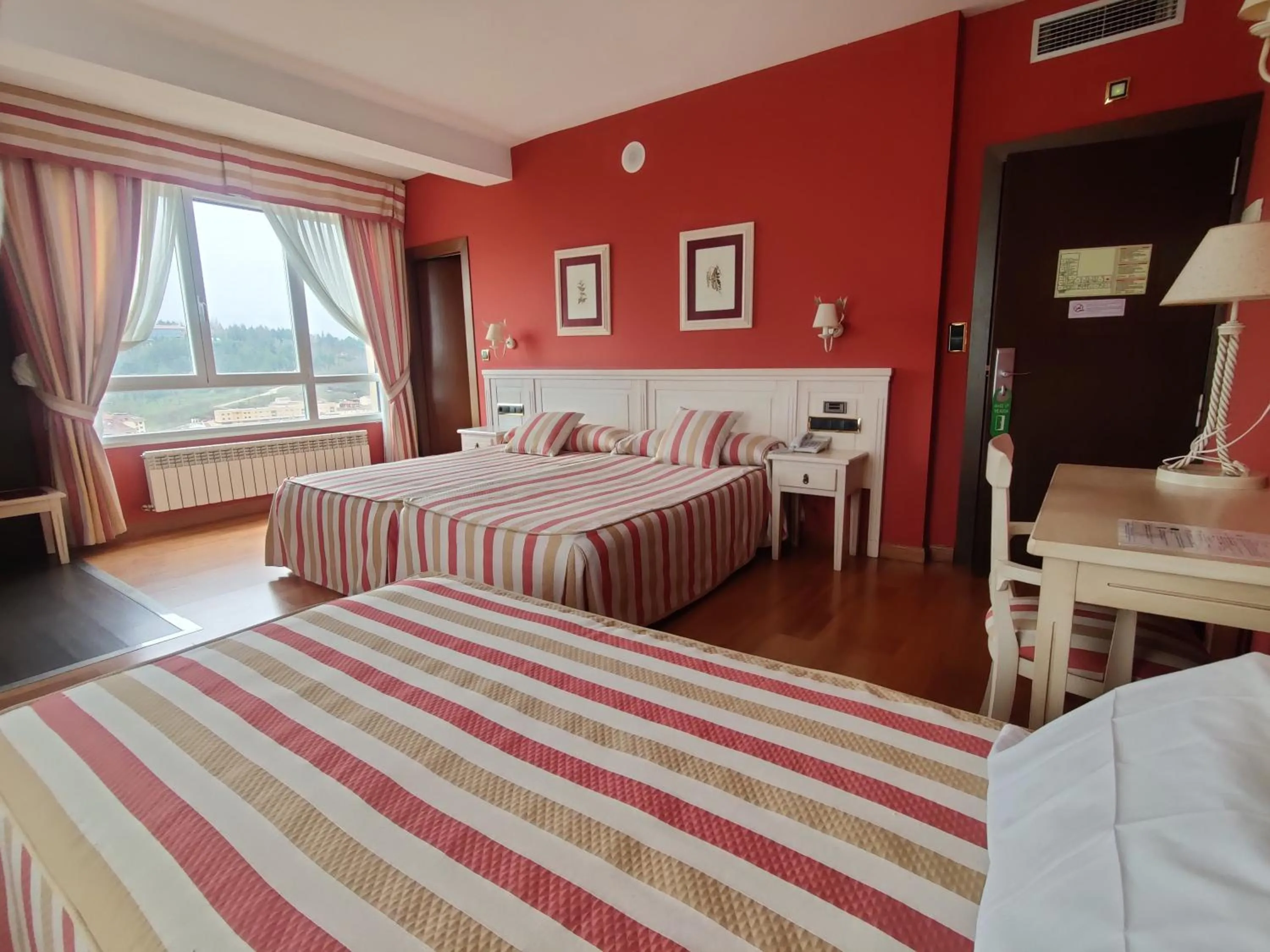 Photo of the whole room, Bed in Hotel Leonor Mirón