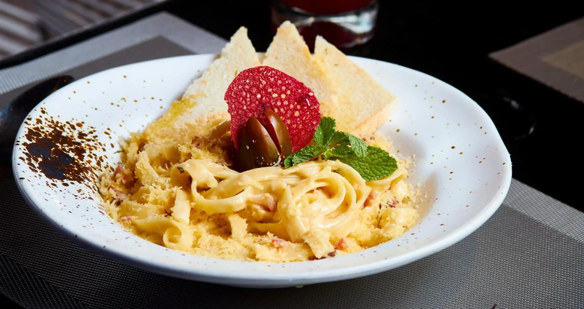 Restaurant/places to eat in Hotel Ruittoque D Prada