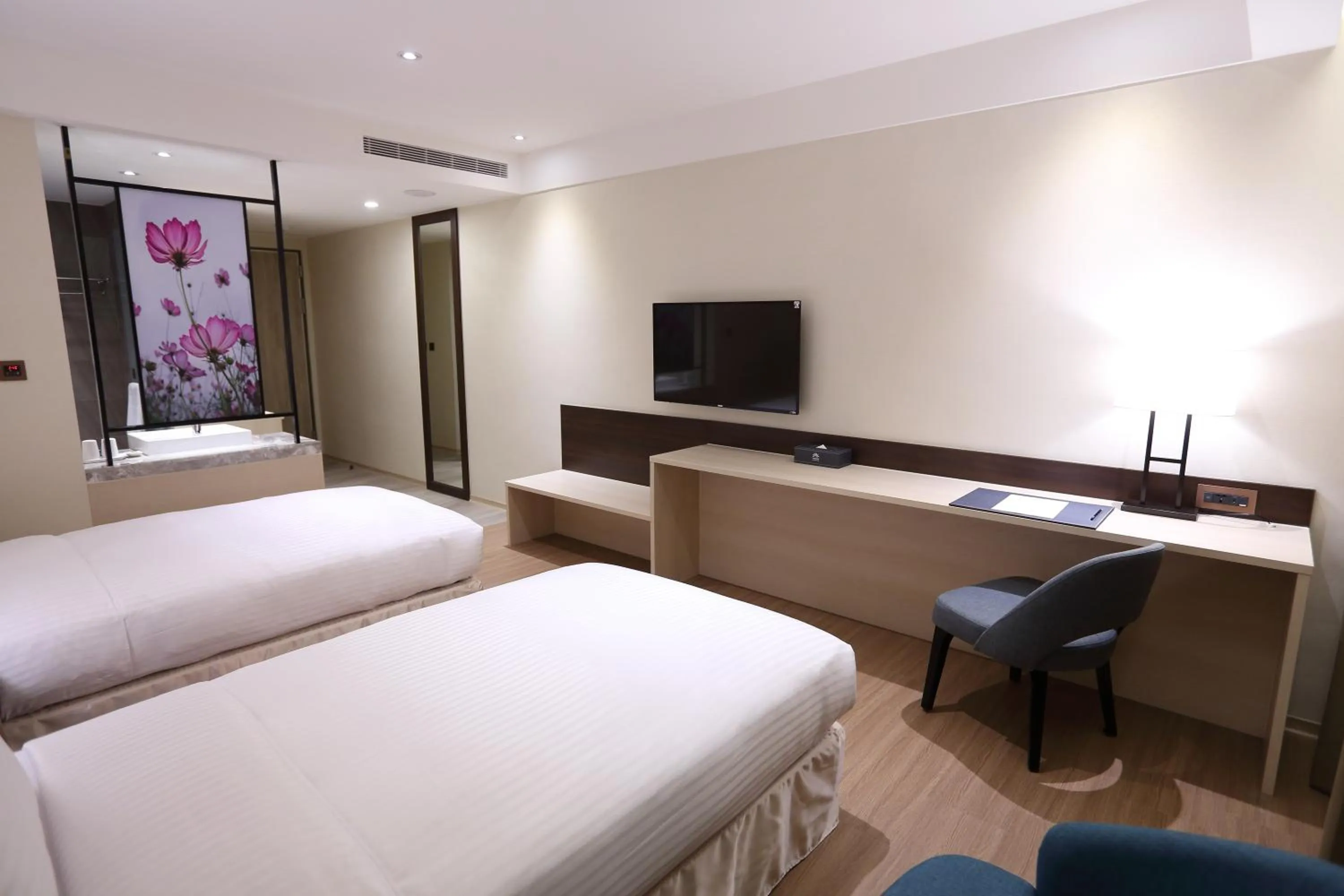 Bed in Full Kind Hotel