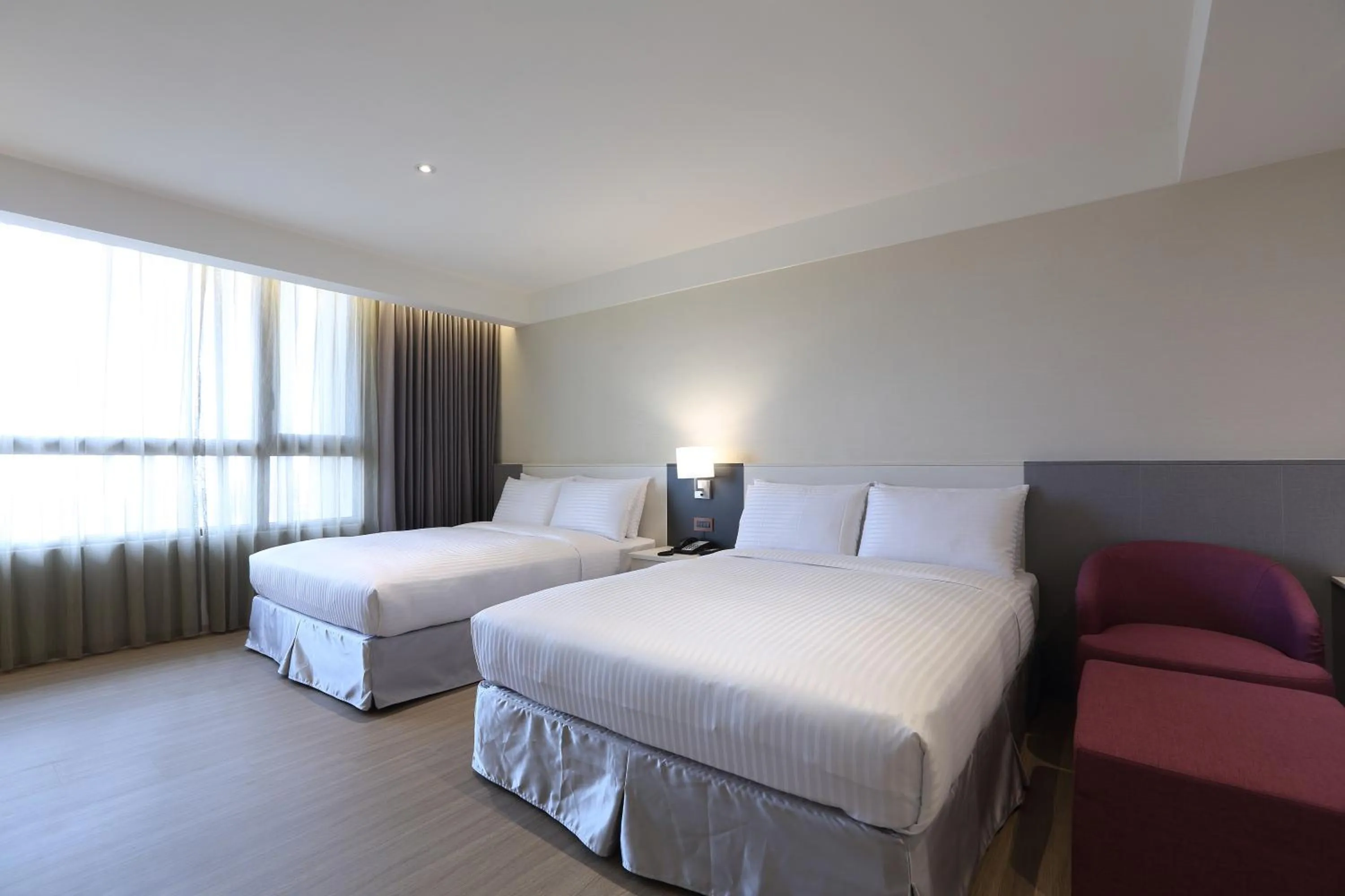 Bed in Full Kind Hotel