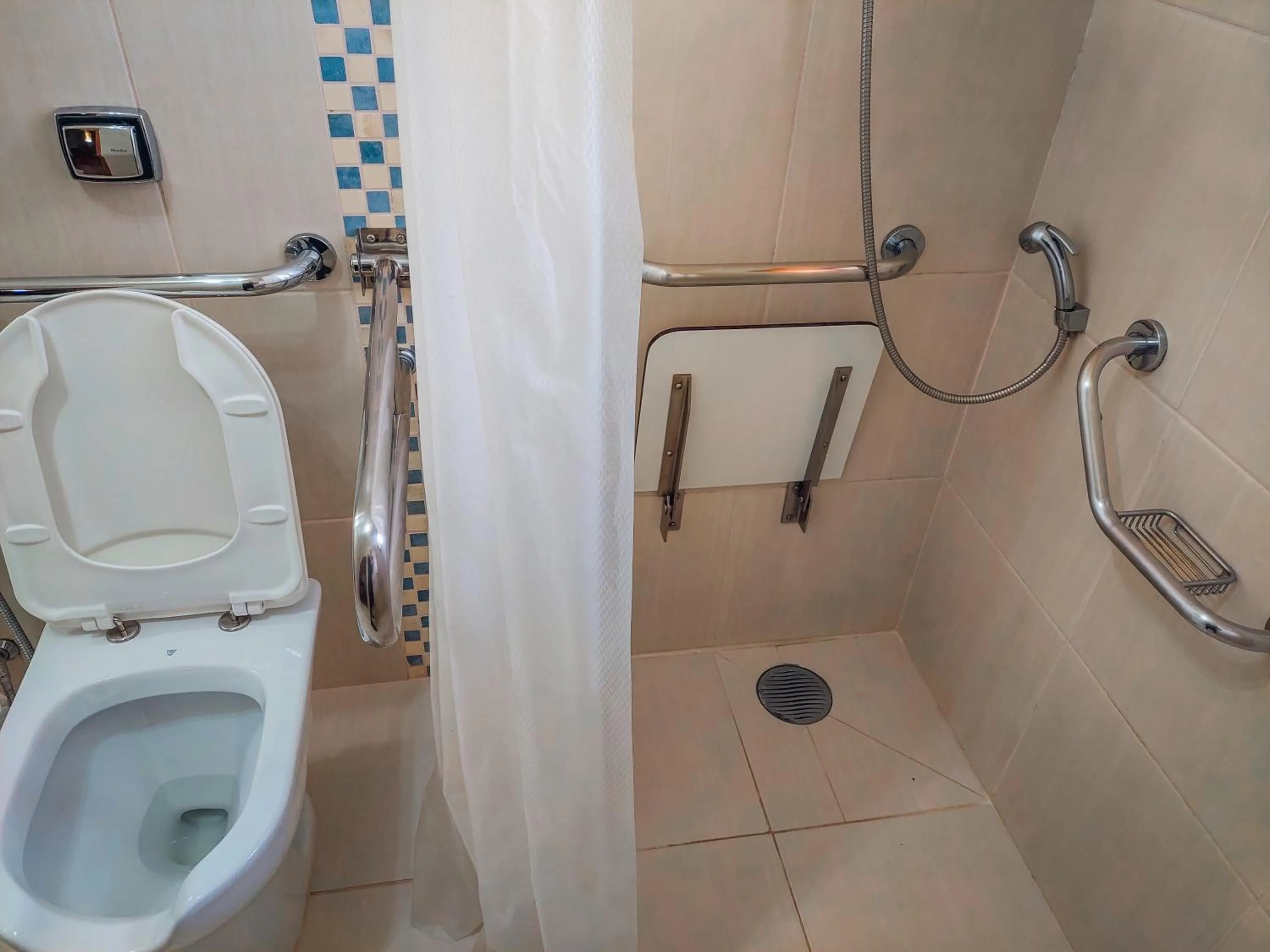 Bathroom in Pousada Victoria Villa By Nacional Inn - A 800 metros da Vila Capivari