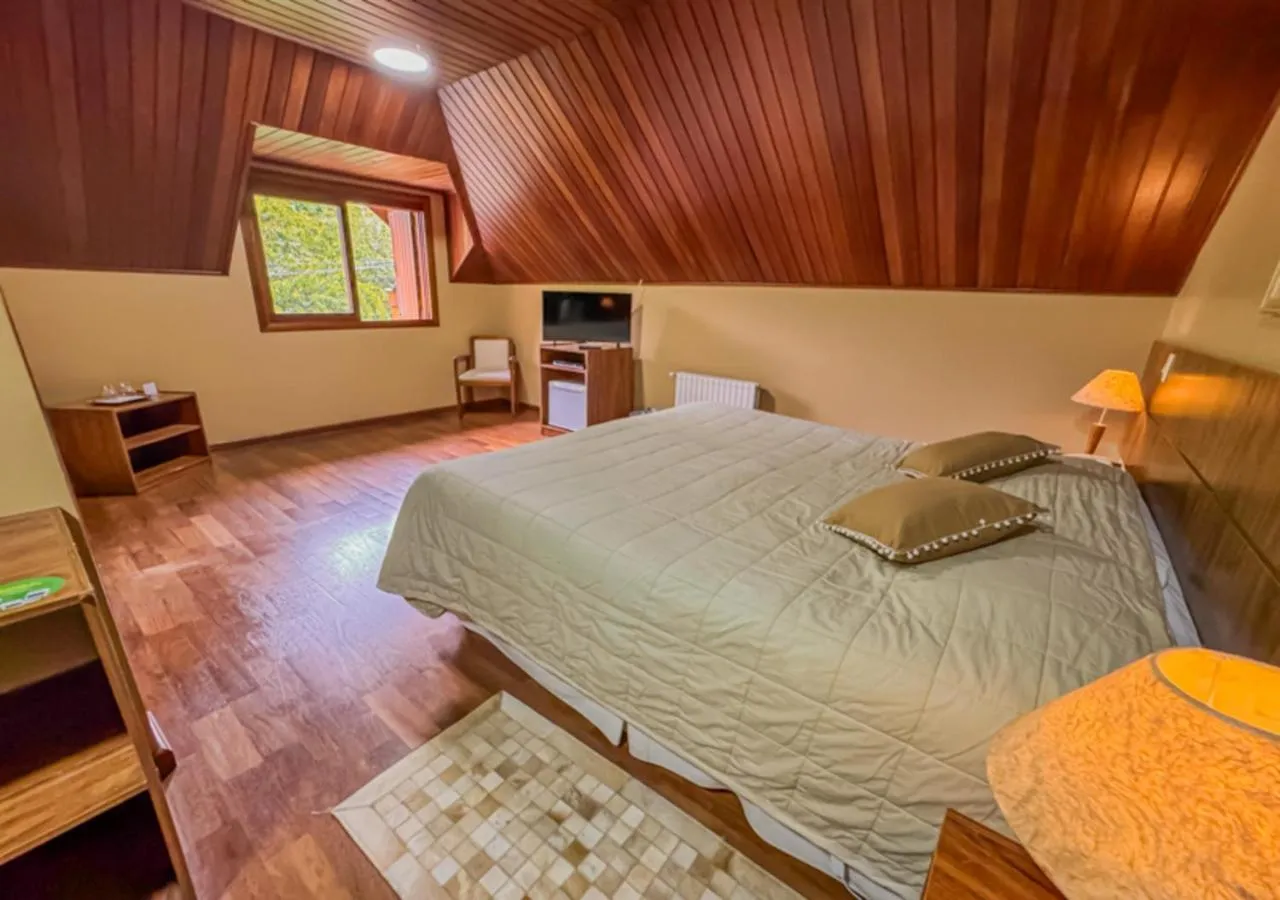 Bedroom, Bed in Pousada Victoria Villa By Nacional Inn - A 800 metros da Vila Capivari