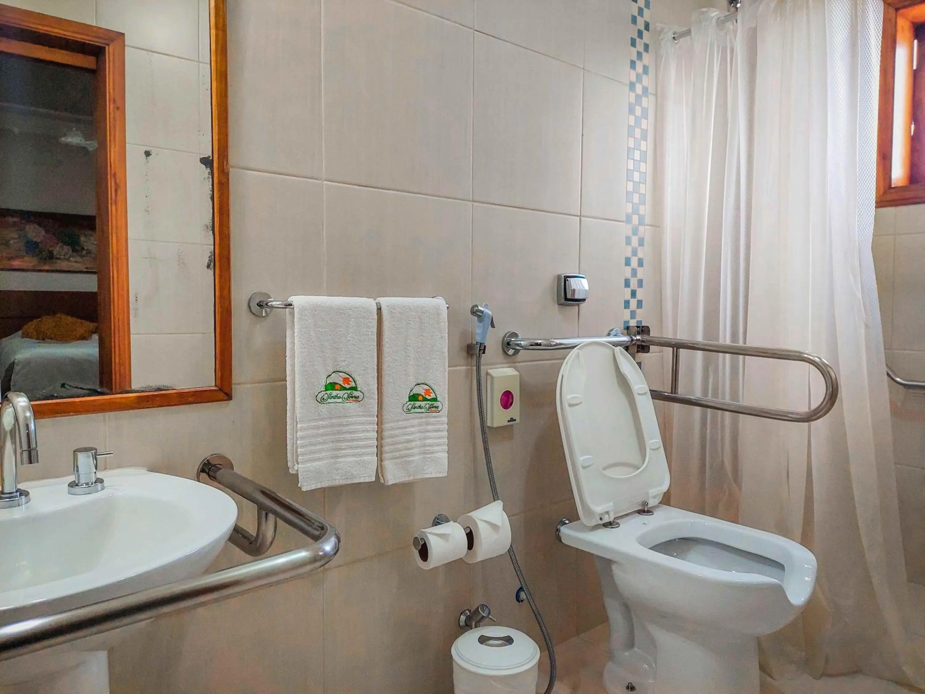 Bathroom in Pousada Victoria Villa By Nacional Inn - A 800 metros da Vila Capivari