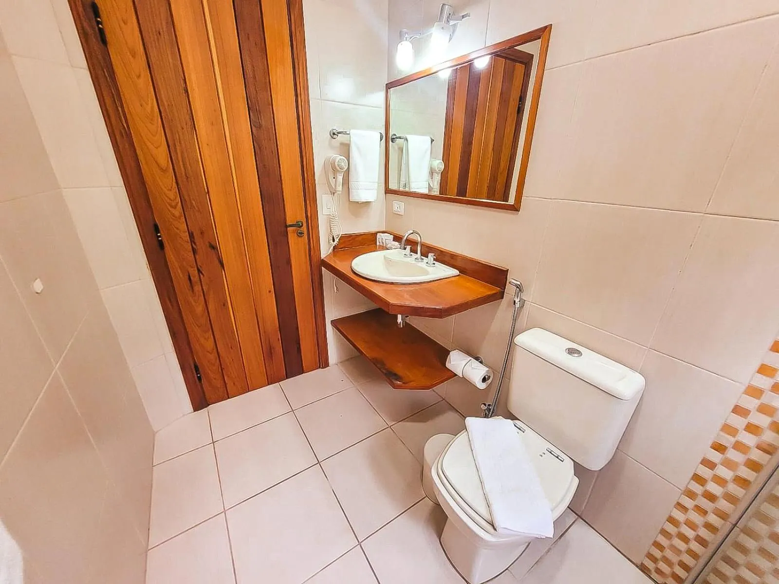 Bathroom in Pousada Victoria Villa By Nacional Inn - A 800 metros da Vila Capivari