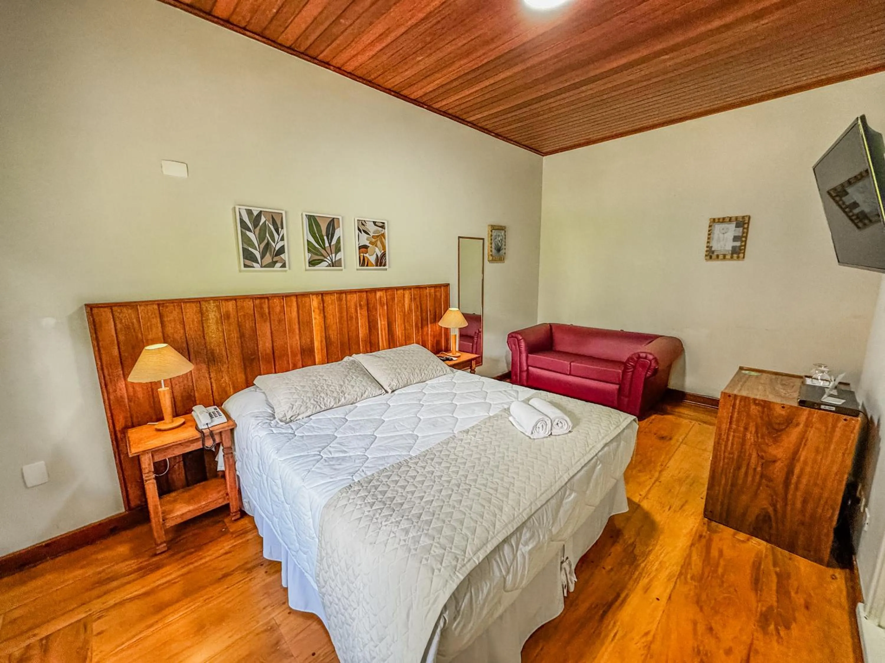 Bedroom, Bed in Pousada Victoria Villa By Nacional Inn - A 800 metros da Vila Capivari