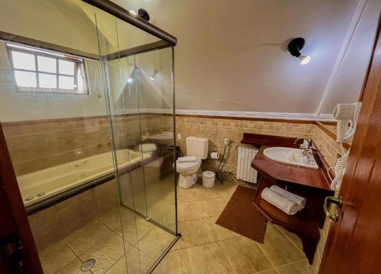 Bath in Pousada Victoria Villa By Nacional Inn - A 800 metros da Vila Capivari