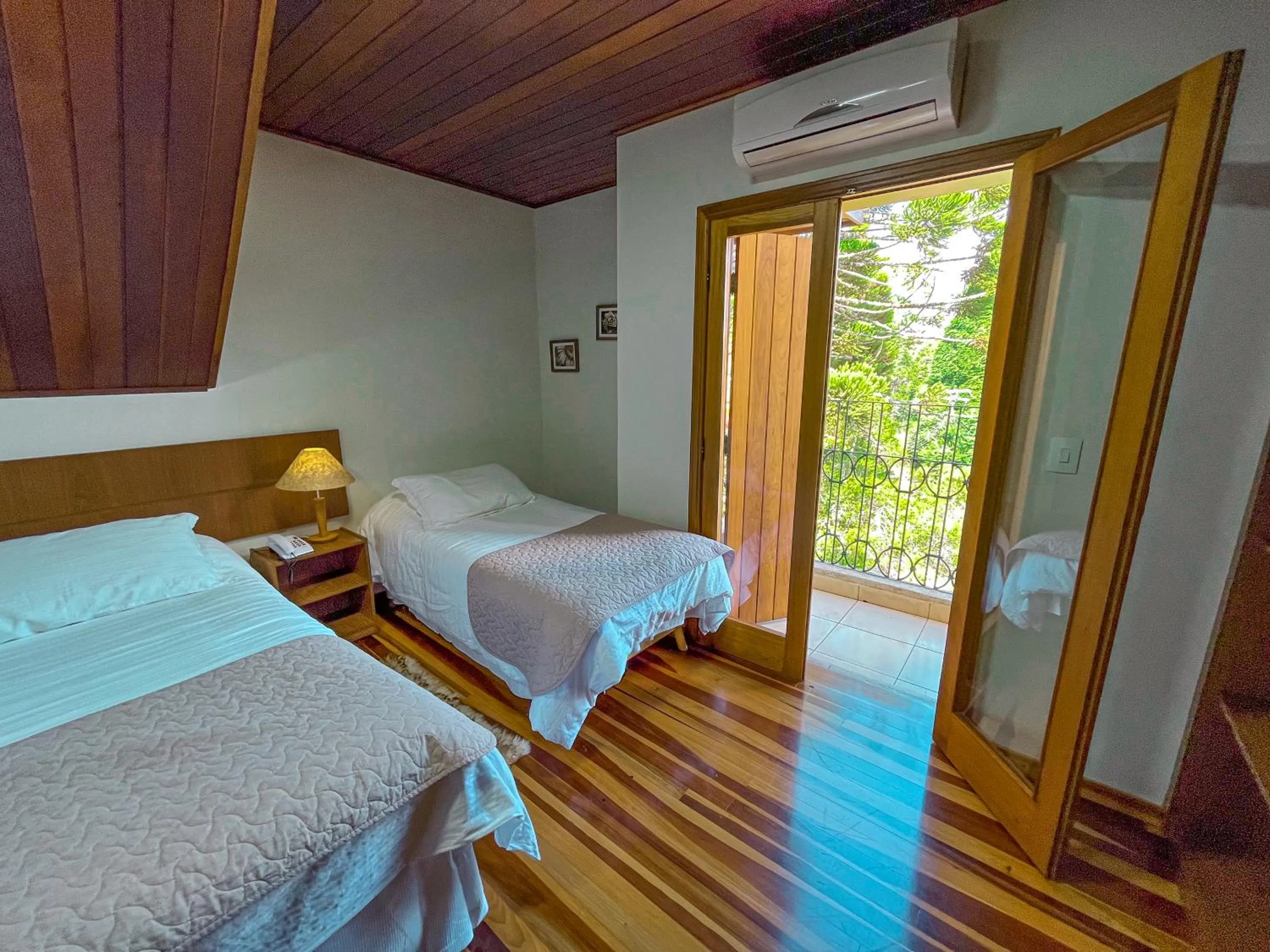 Bedroom, Bed in Pousada Victoria Villa By Nacional Inn - A 800 metros da Vila Capivari