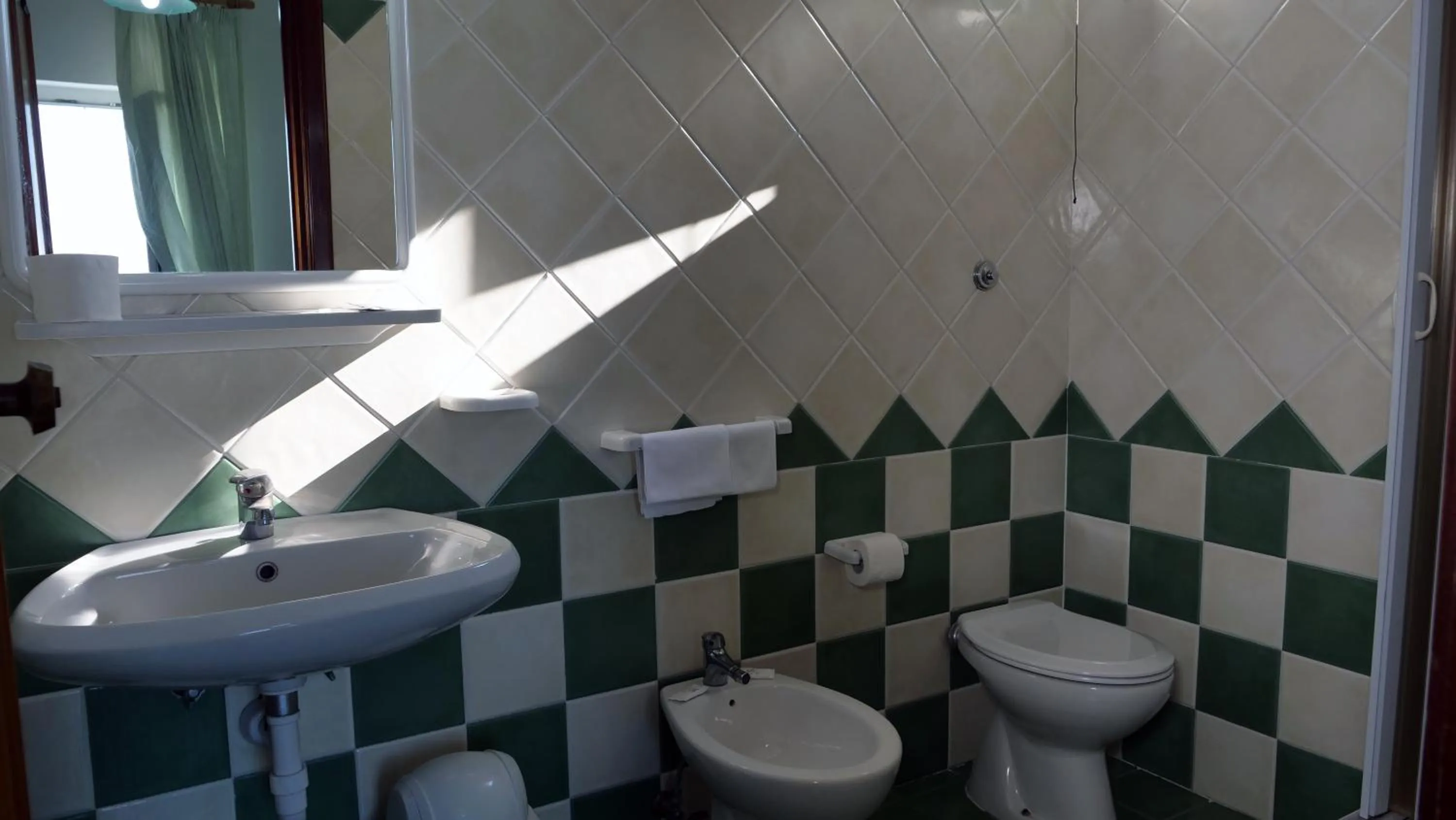 Bathroom in Hotel La Ginestra