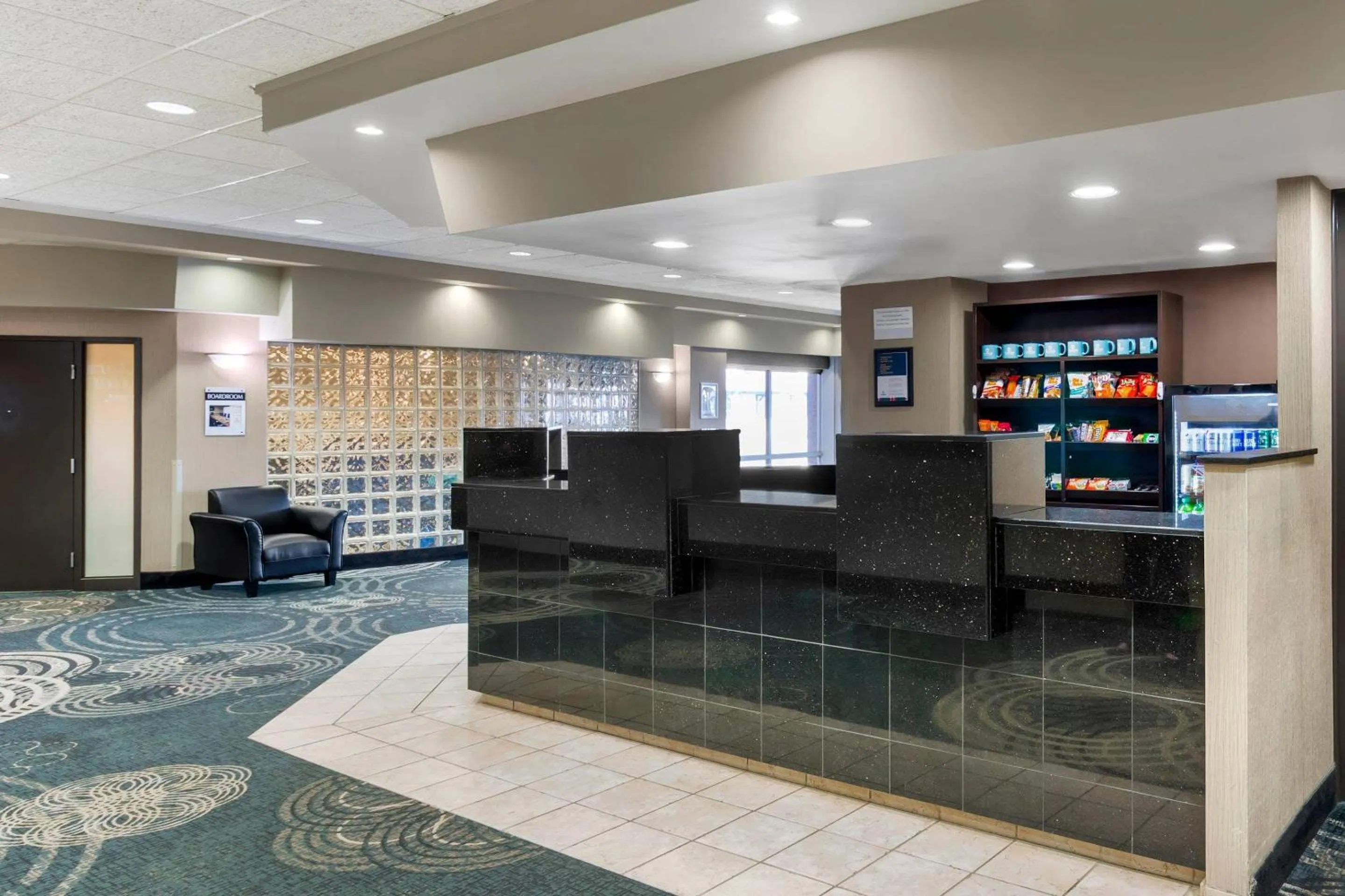 Lobby or reception in Clarion Hotel & Suites