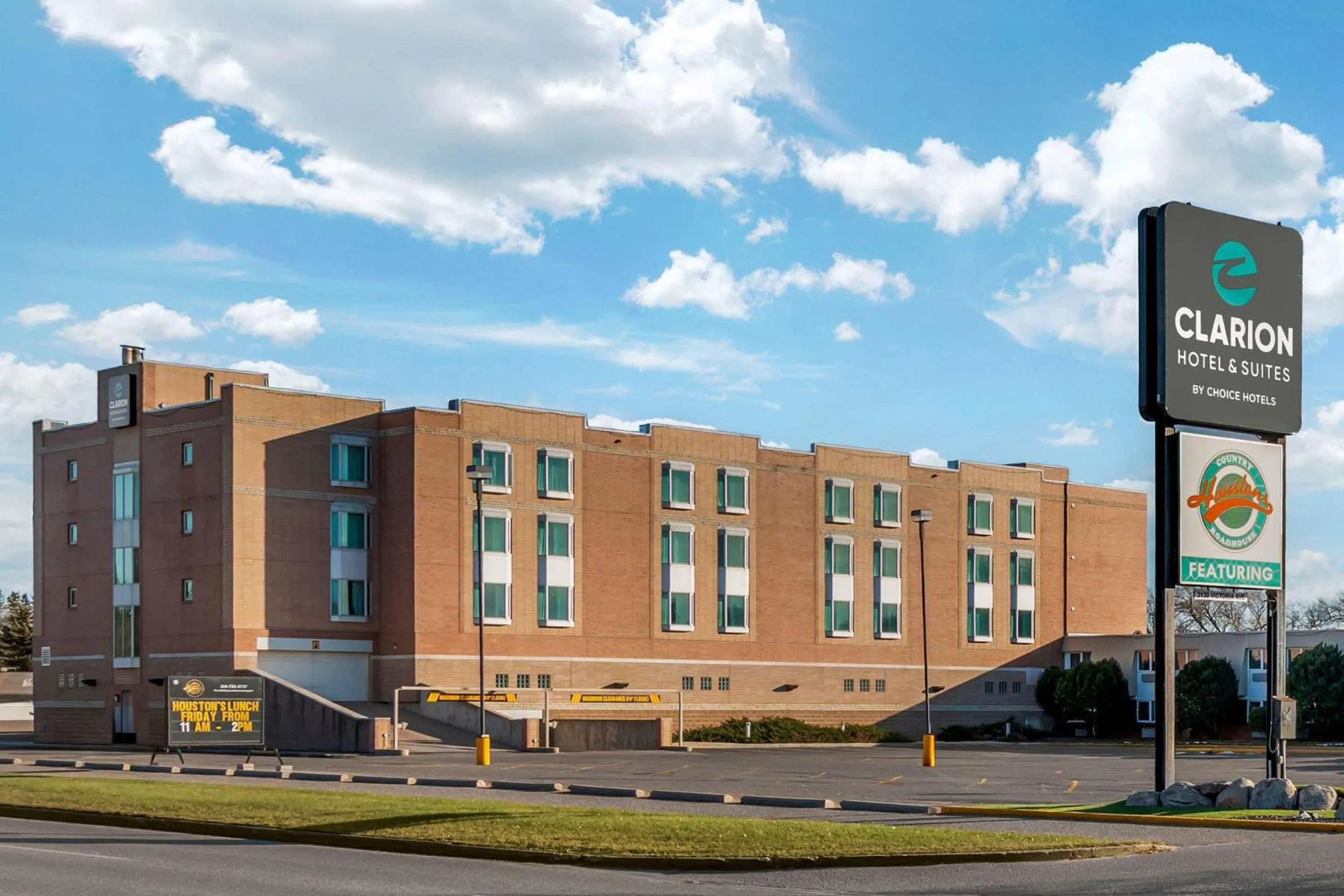 Property building in Clarion Hotel & Suites