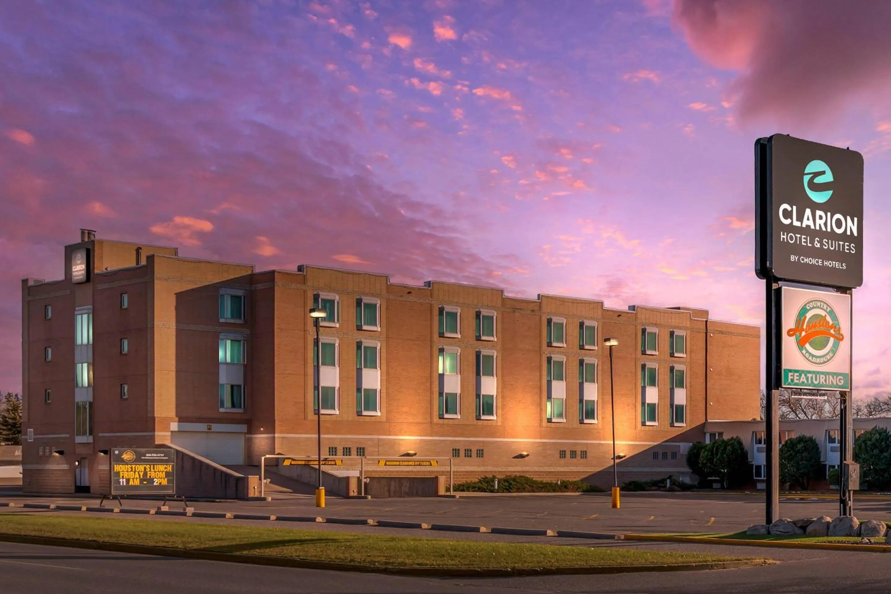 Clarion Hotel & Suites