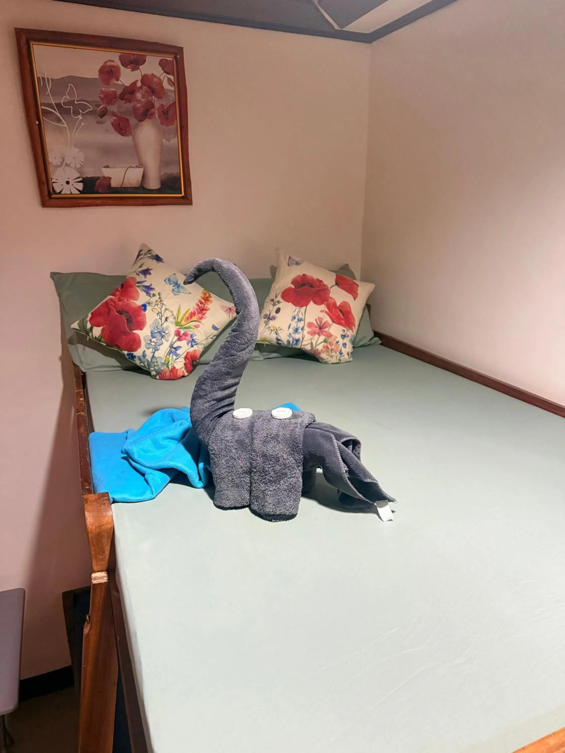 Bed in Lolo Bob's Bed And Breakfast