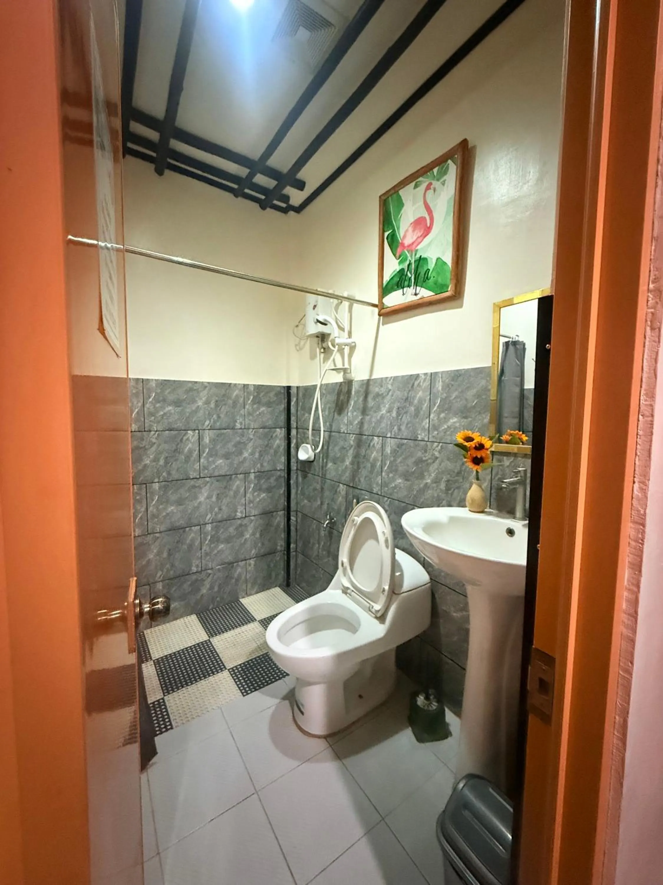 Lolo Bob's Bed And Breakfast