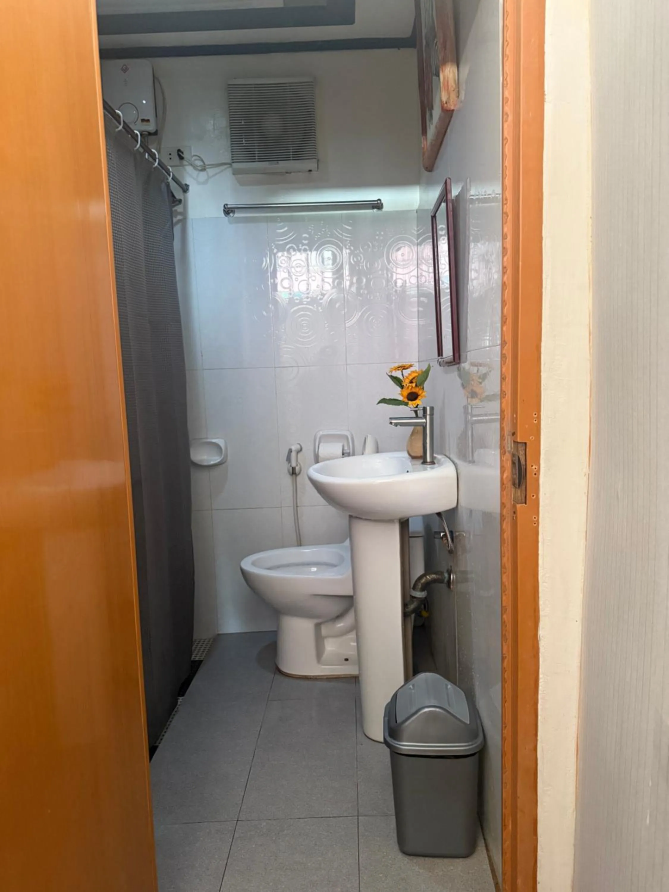 Lolo Bob's Bed And Breakfast