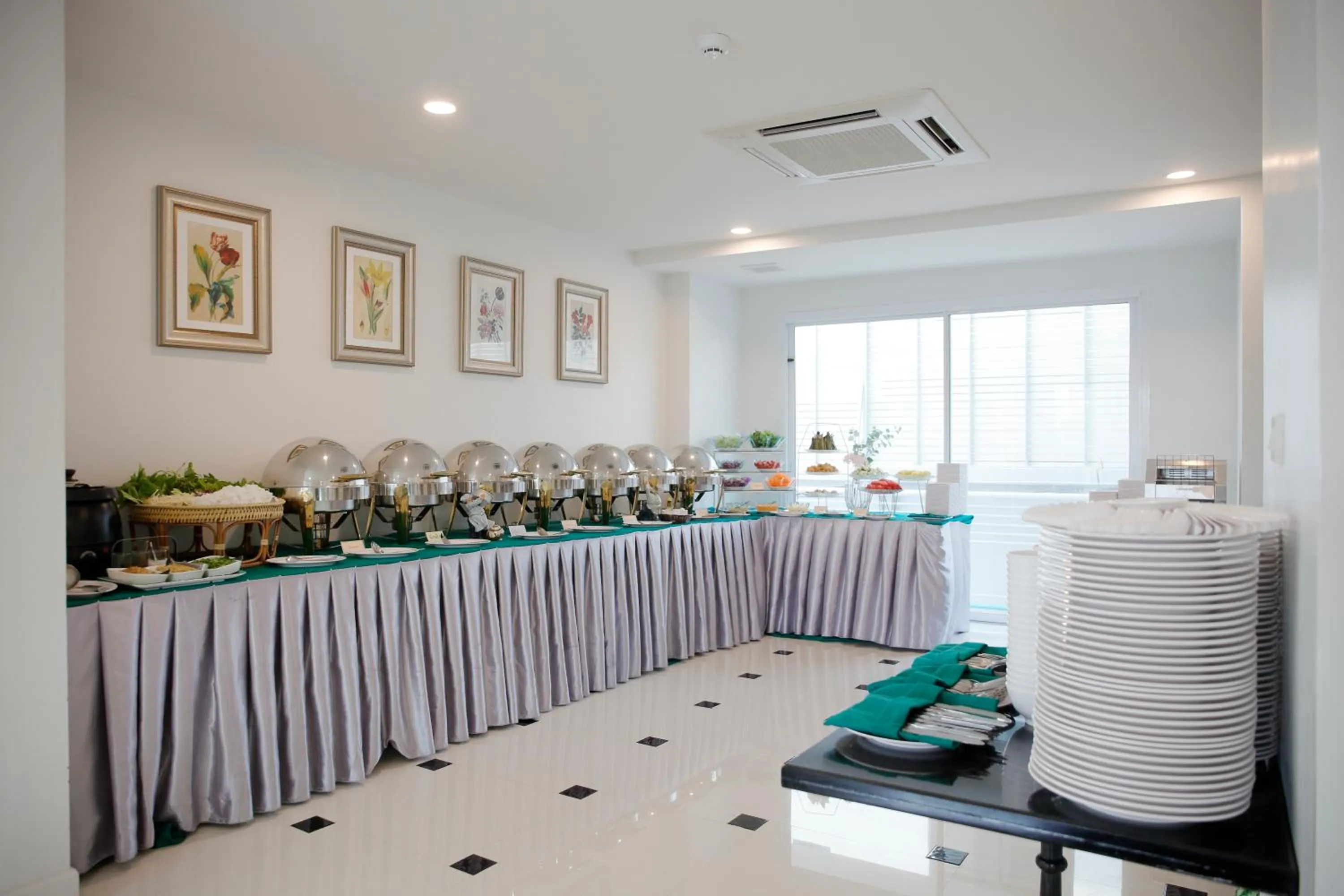 Restaurant/places to eat in Chada@Nakhon